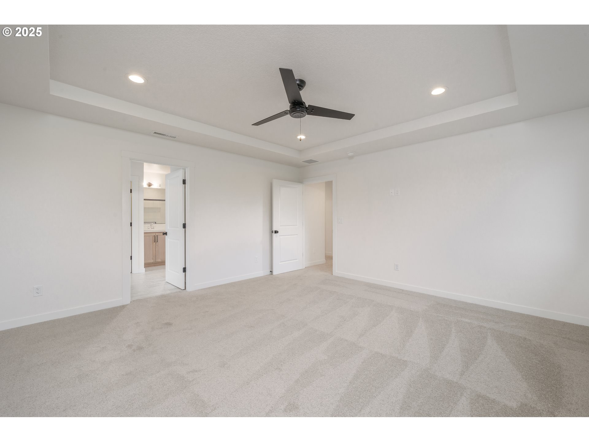 property viewer photo 31