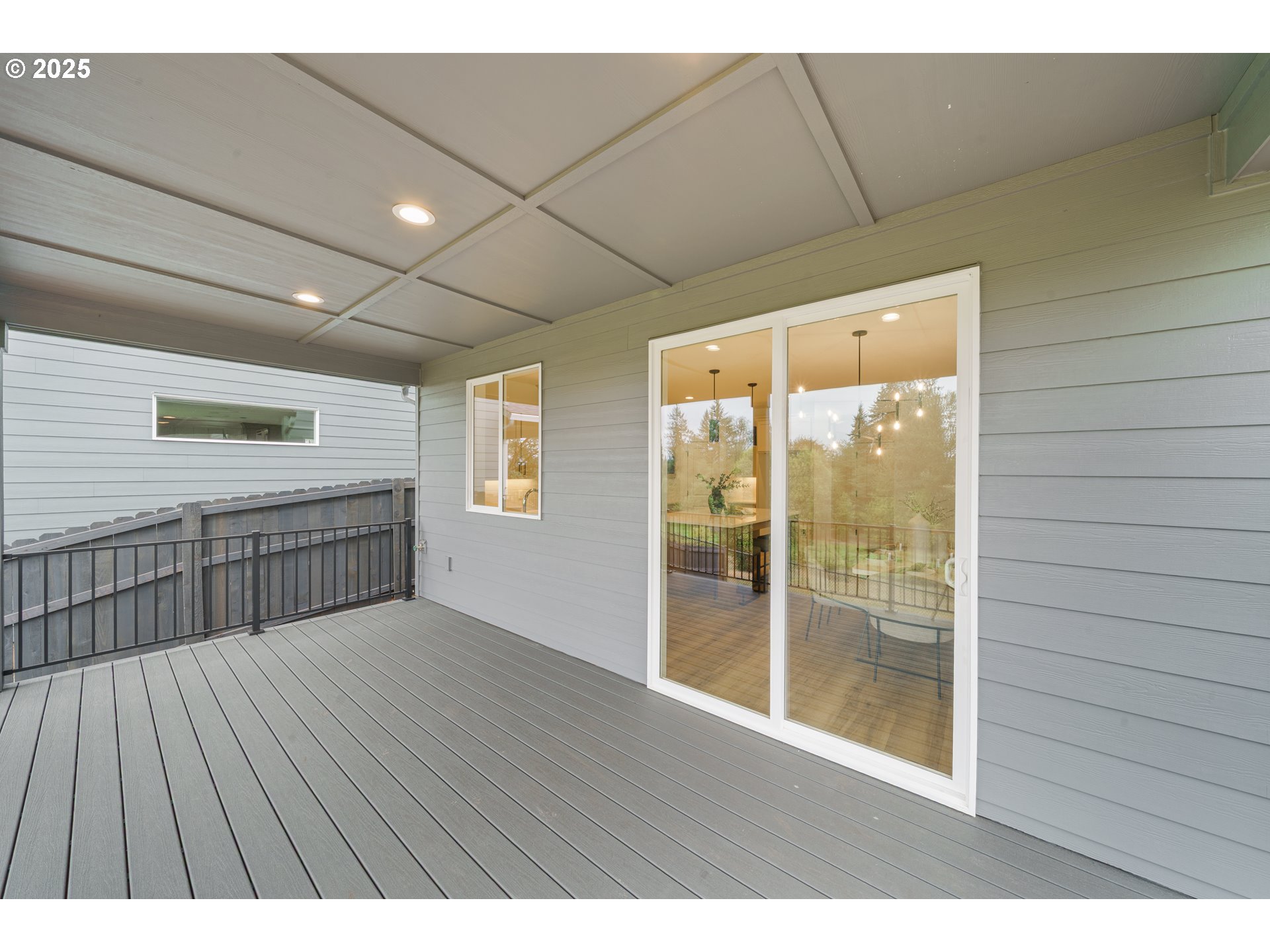 property viewer photo 37