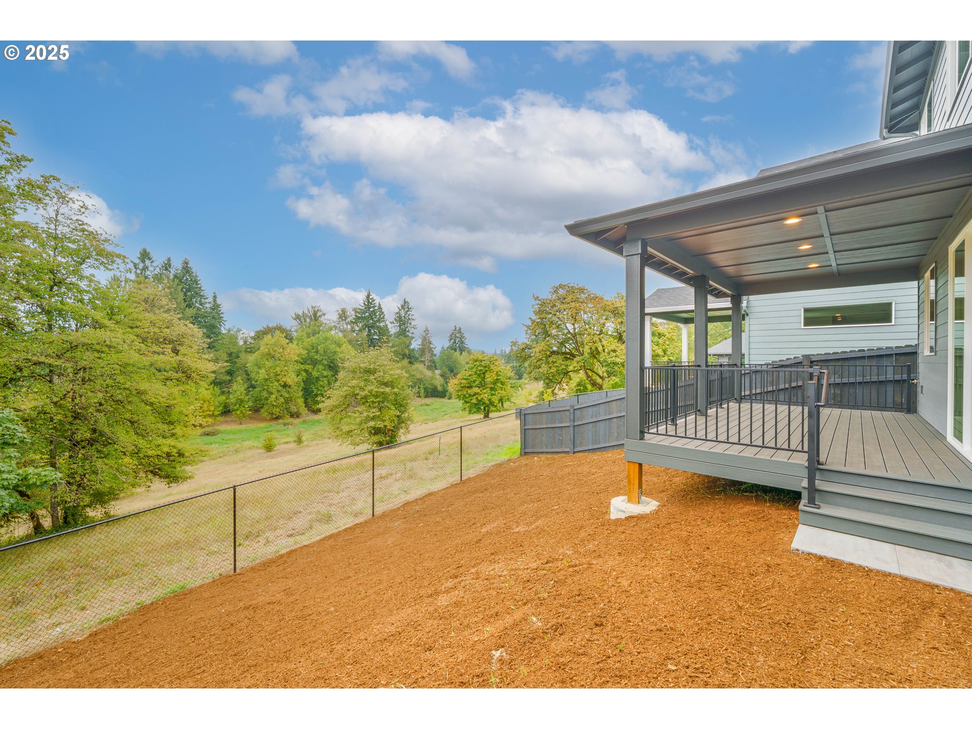 property viewer photo 38