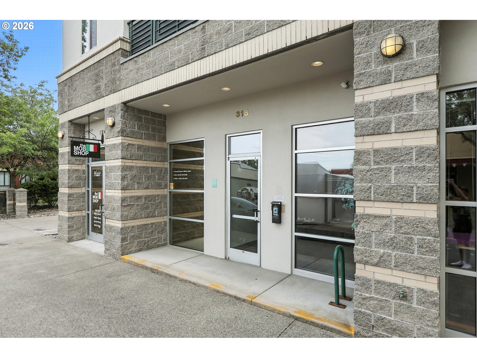 main property photo 22