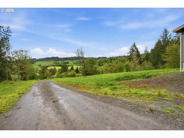 main property photo 9