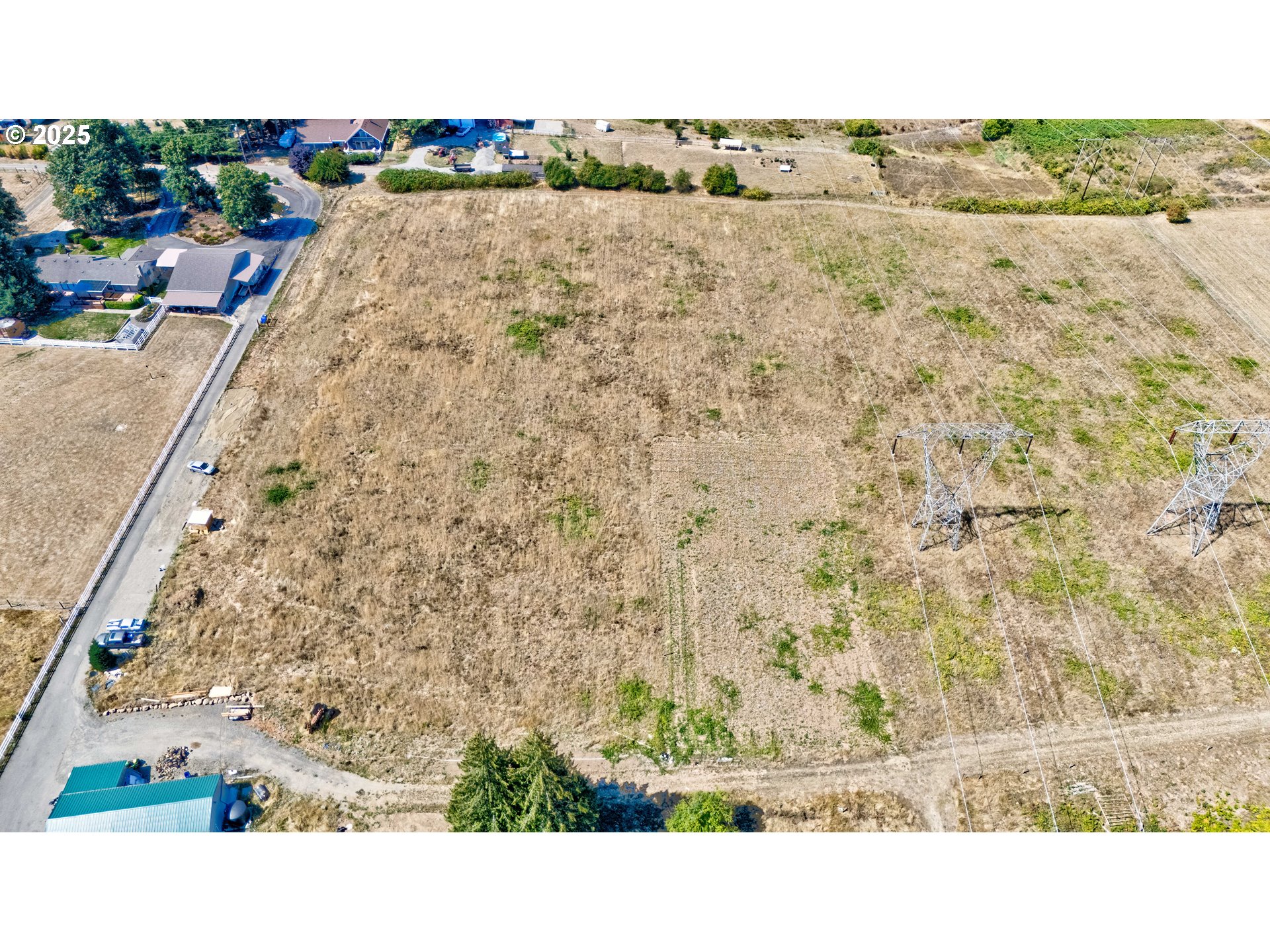 main property photo 42