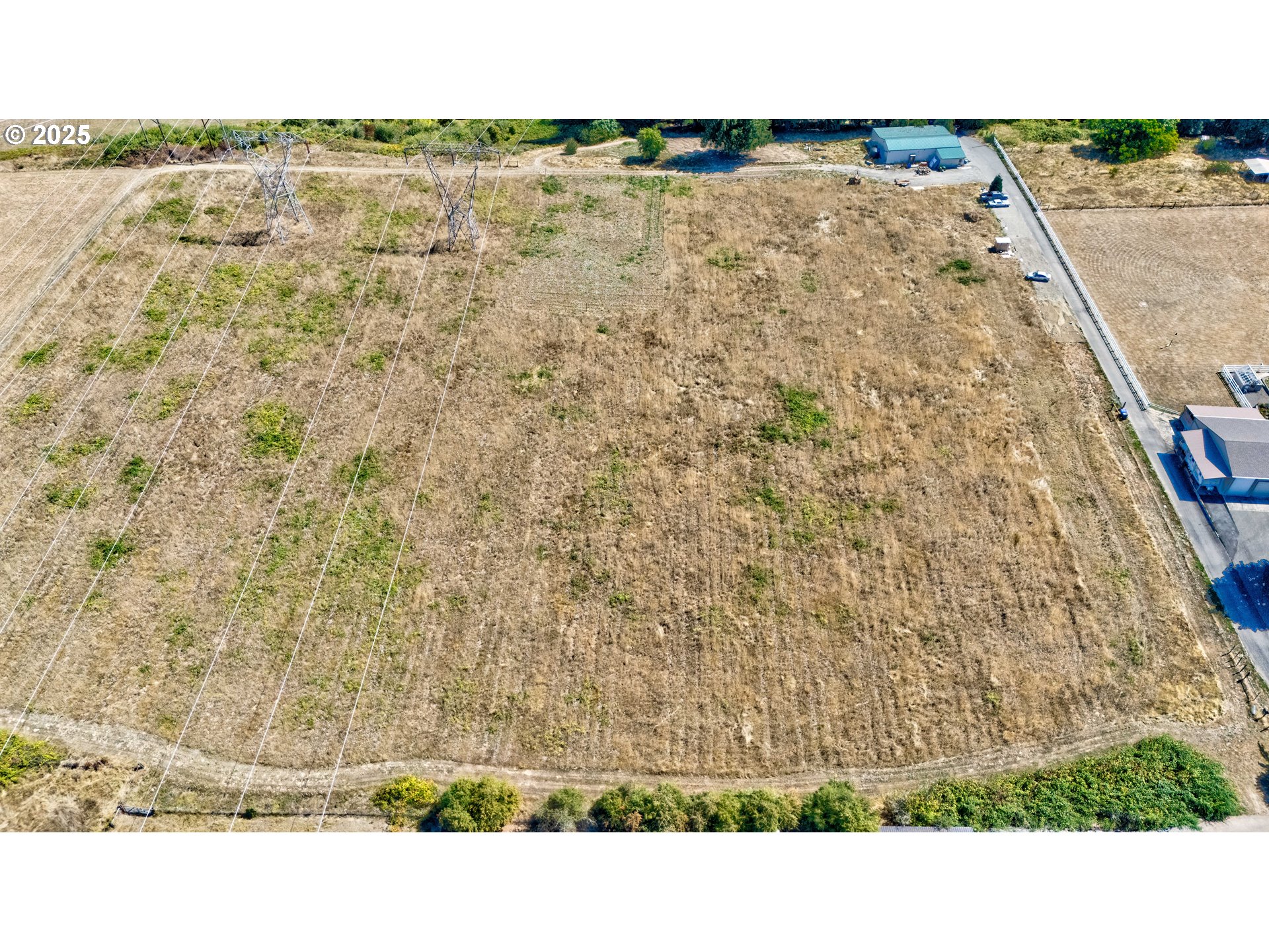 main property photo 43