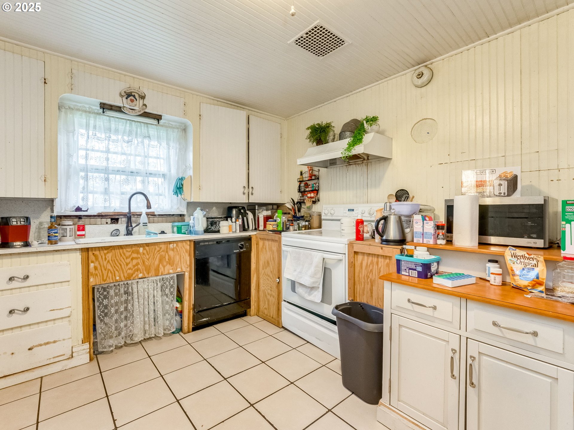 property viewer photo 11
