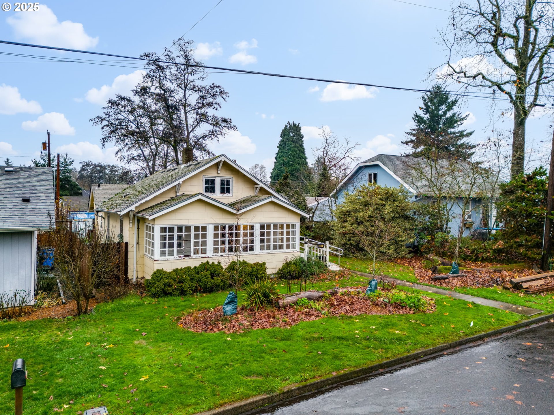 property viewer photo 2