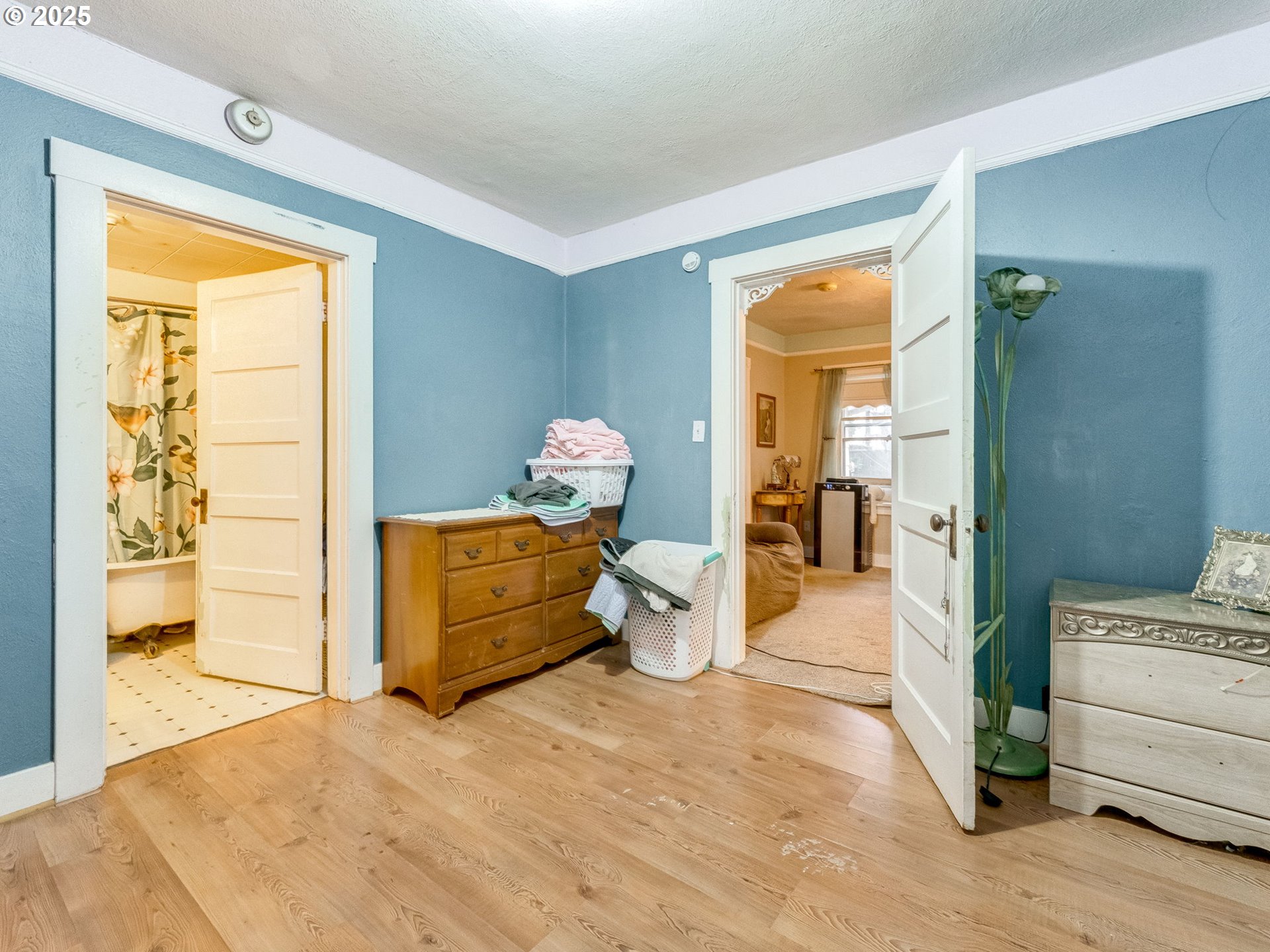 property viewer photo 8