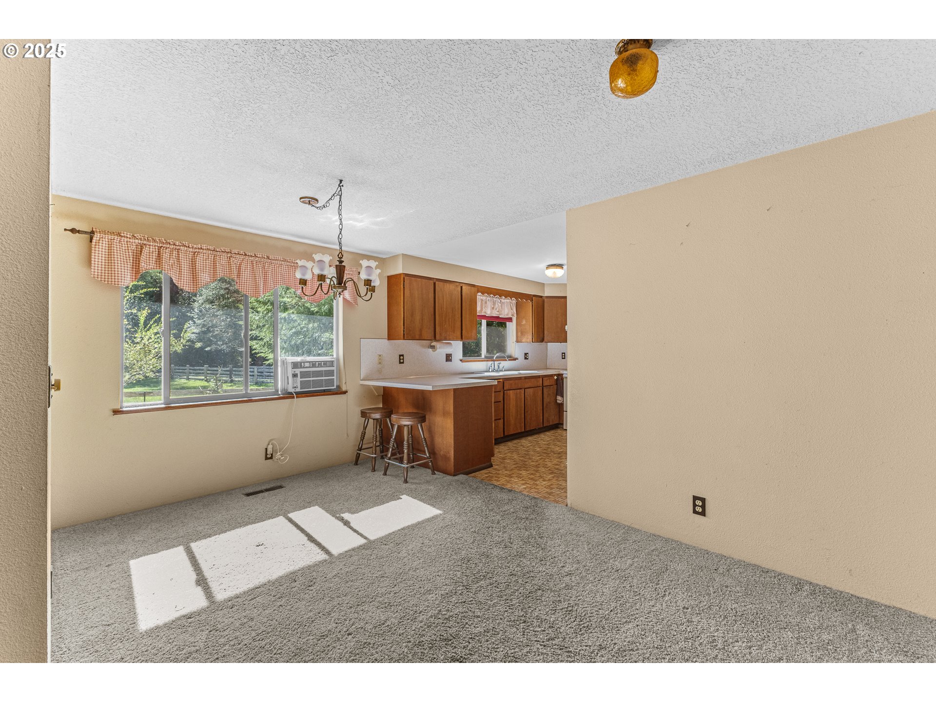 property viewer photo 12