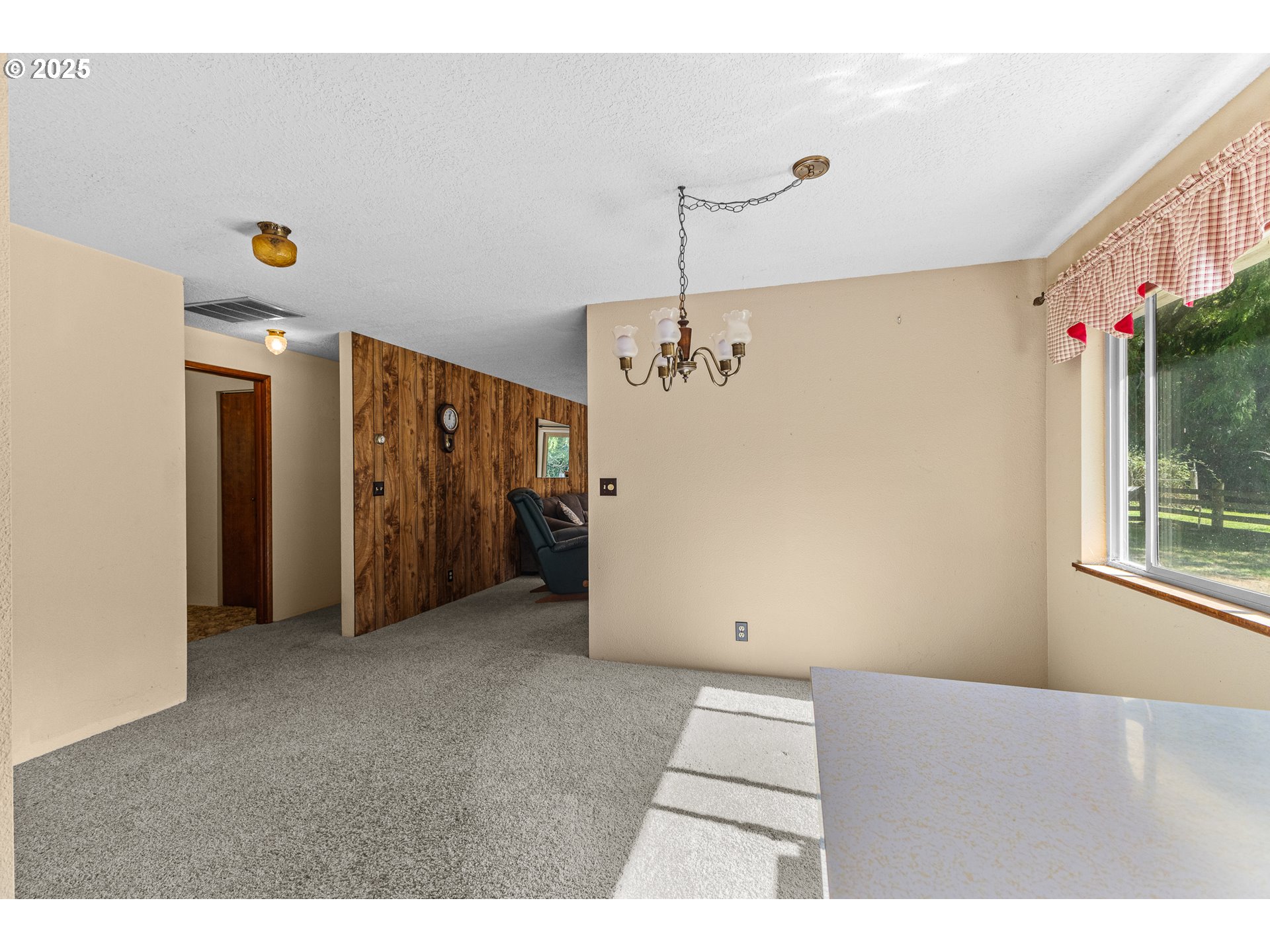 property viewer photo 13