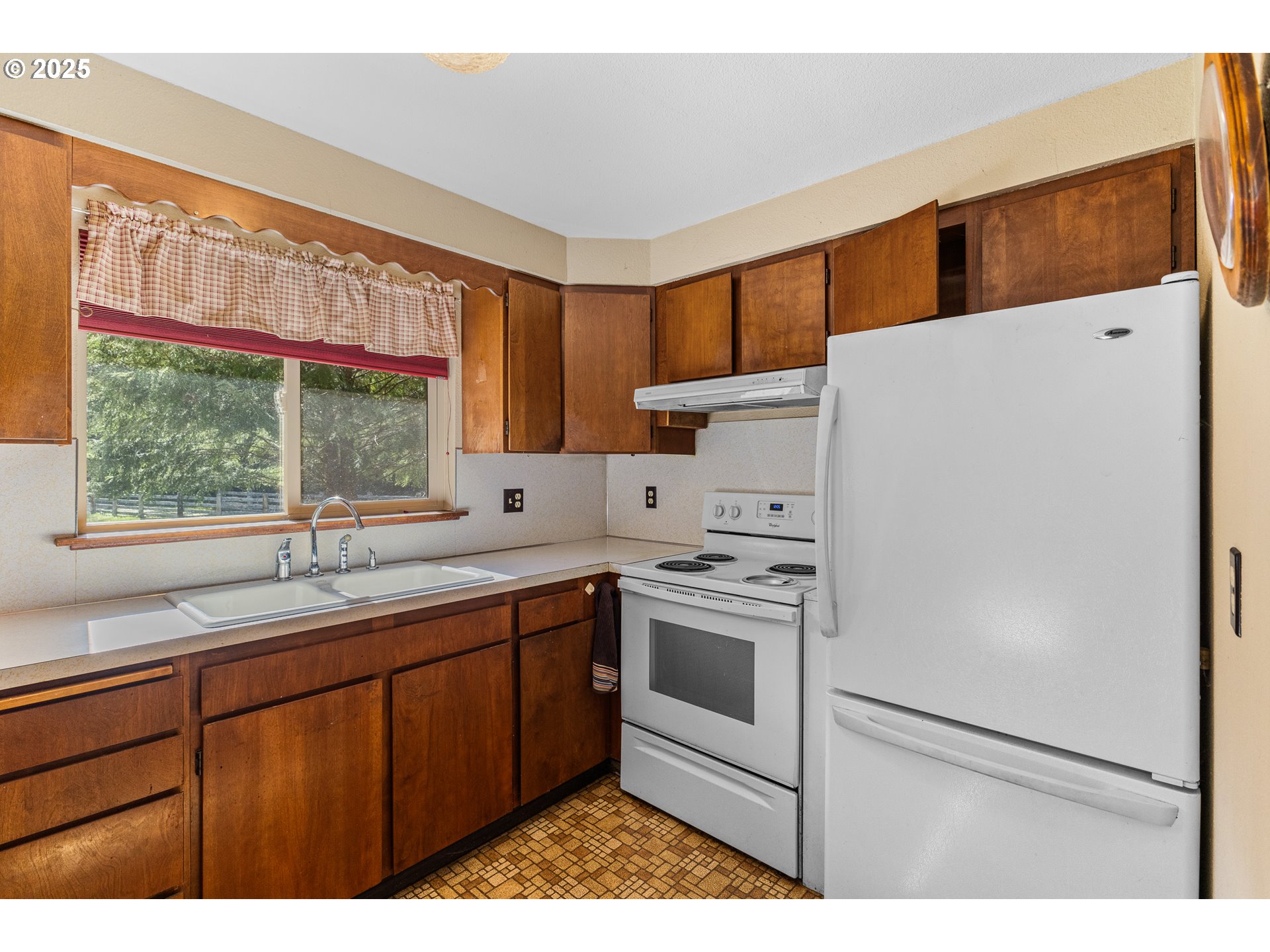 property viewer photo 15