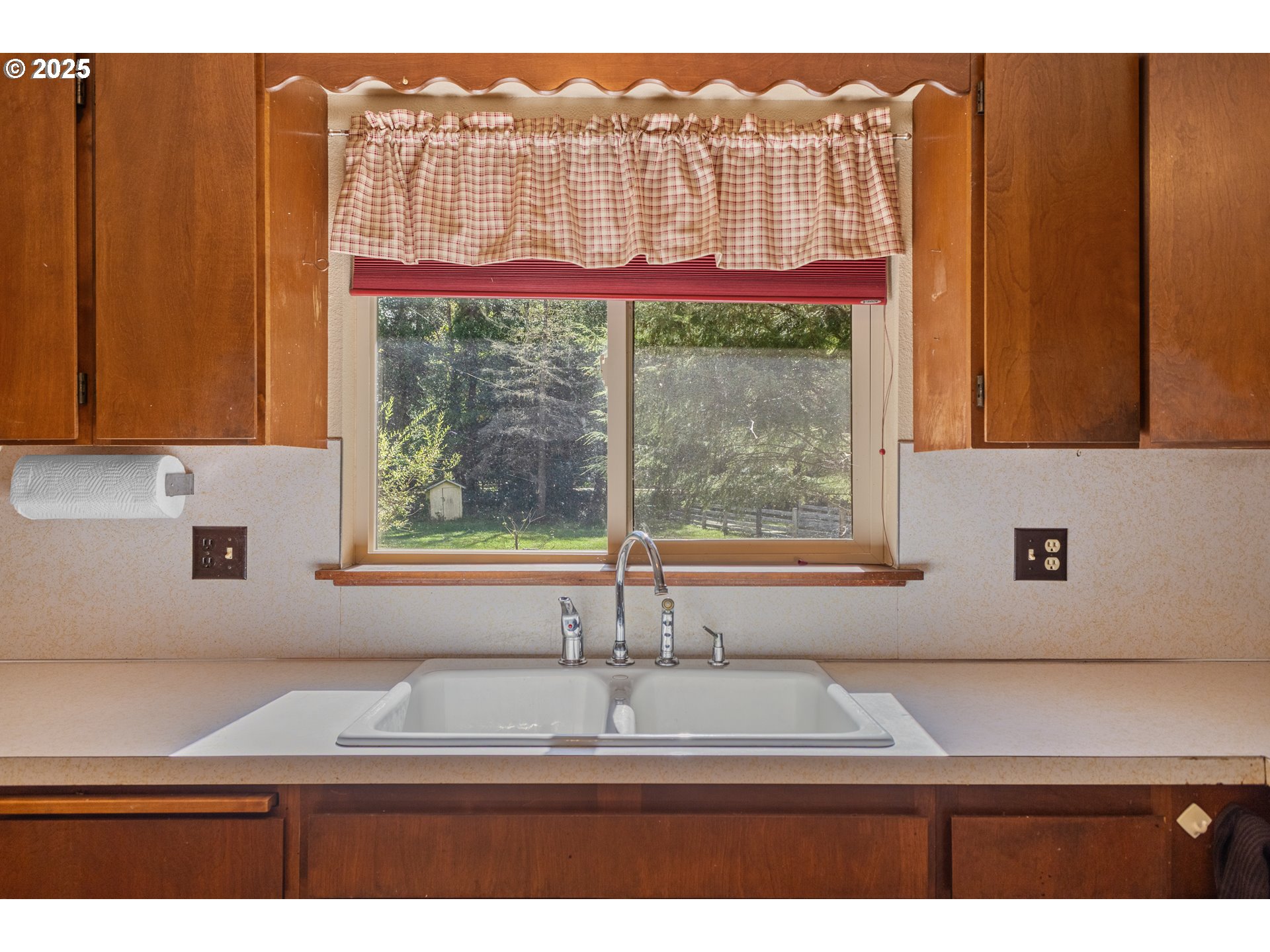 property viewer photo 16