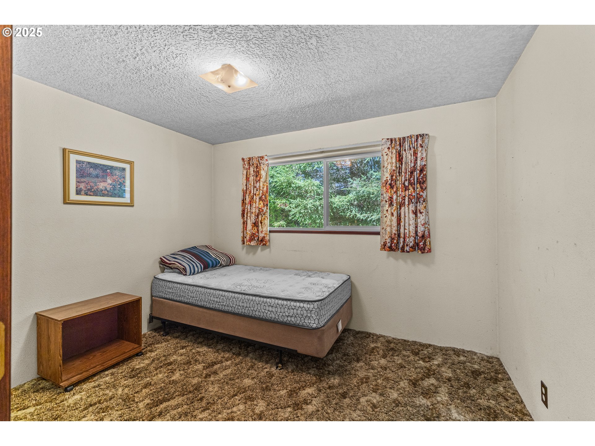 property viewer photo 18