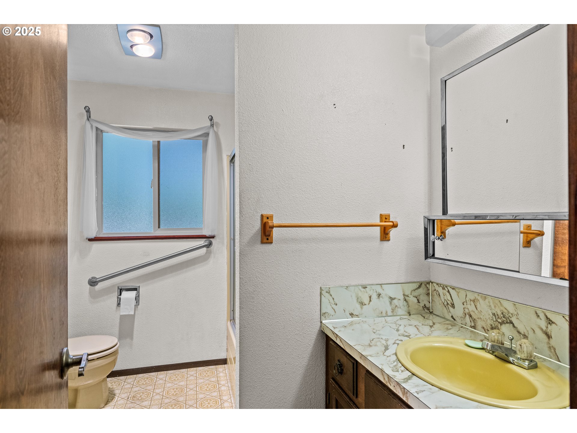 property viewer photo 20