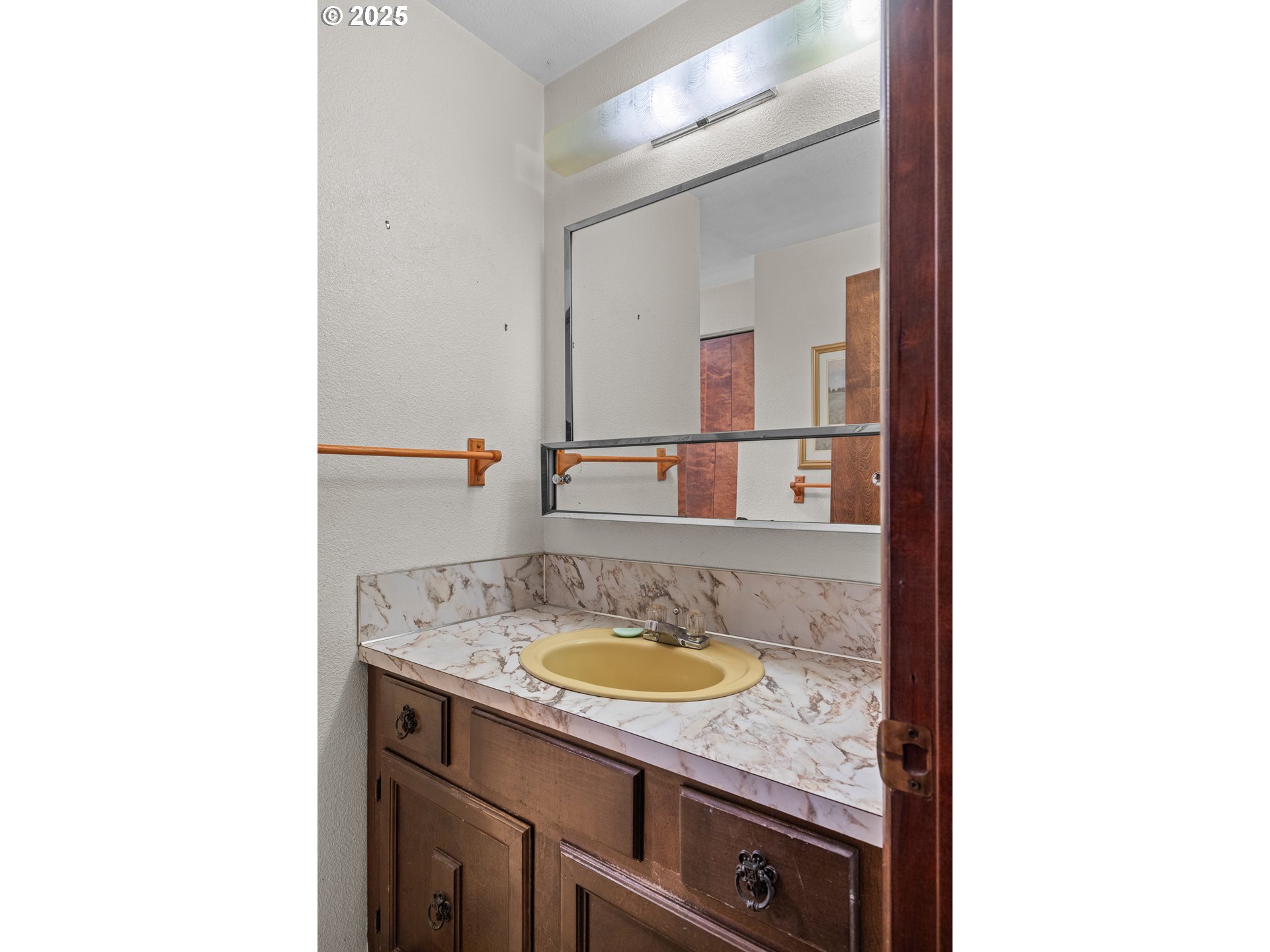 property viewer photo 21