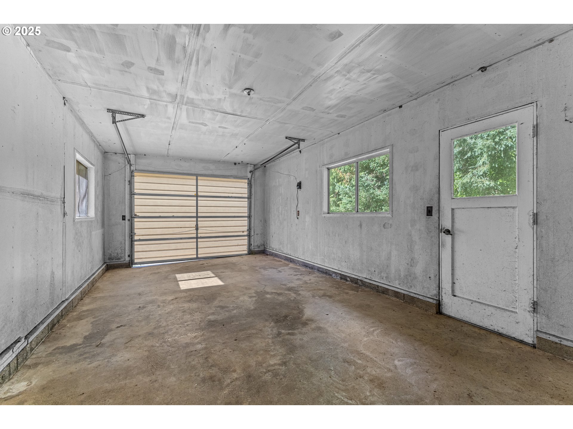 property viewer photo 28