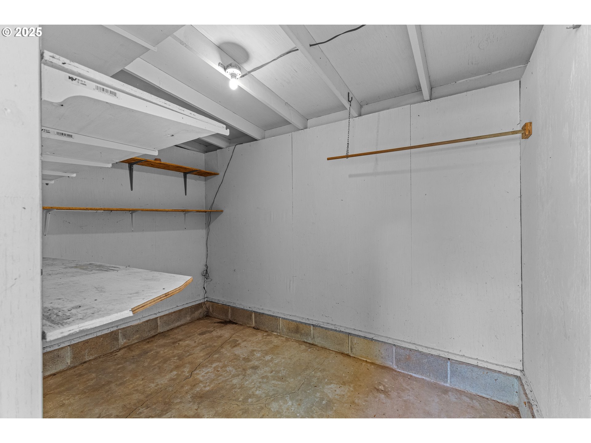 property viewer photo 30