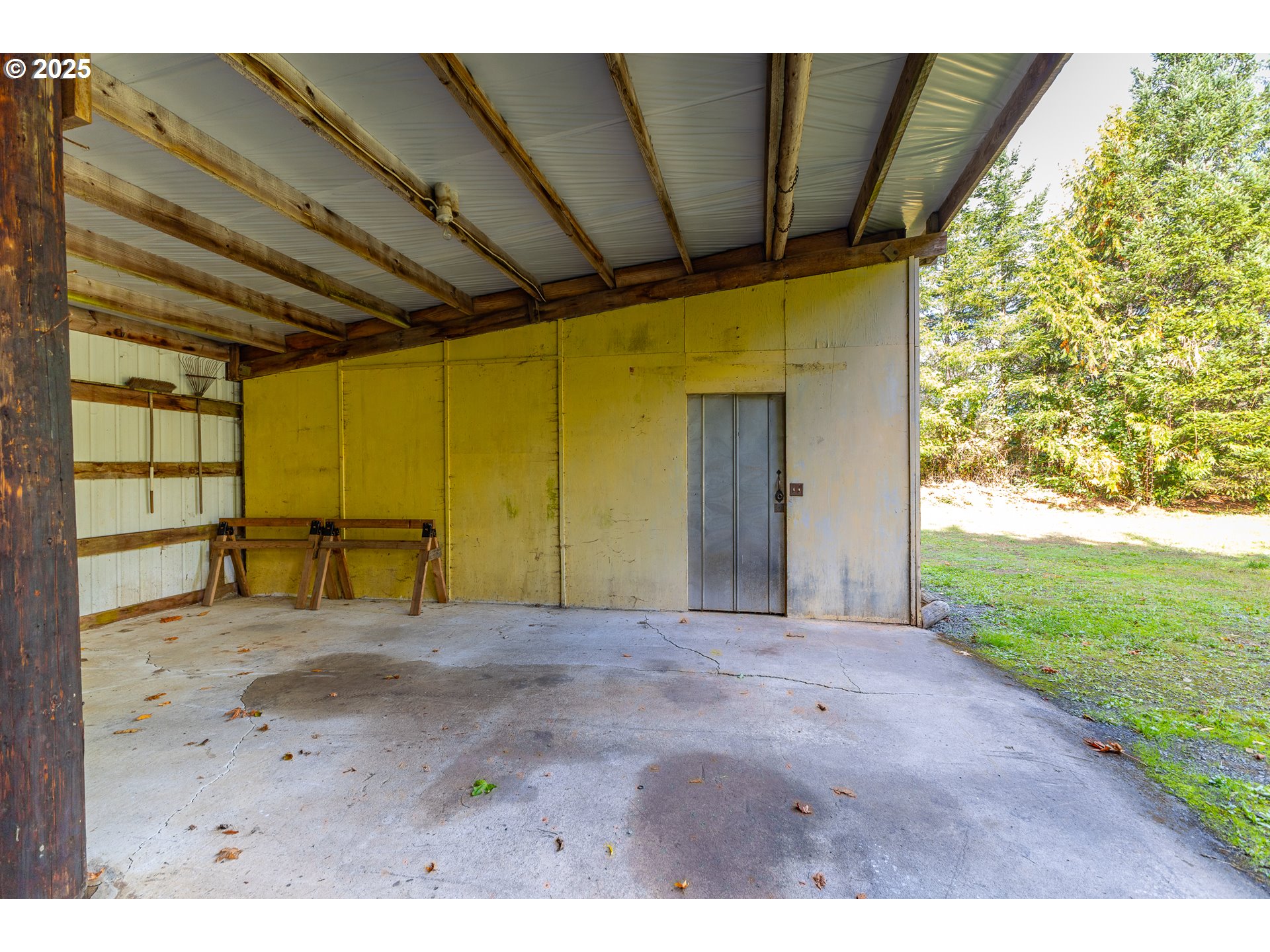 property viewer photo 35