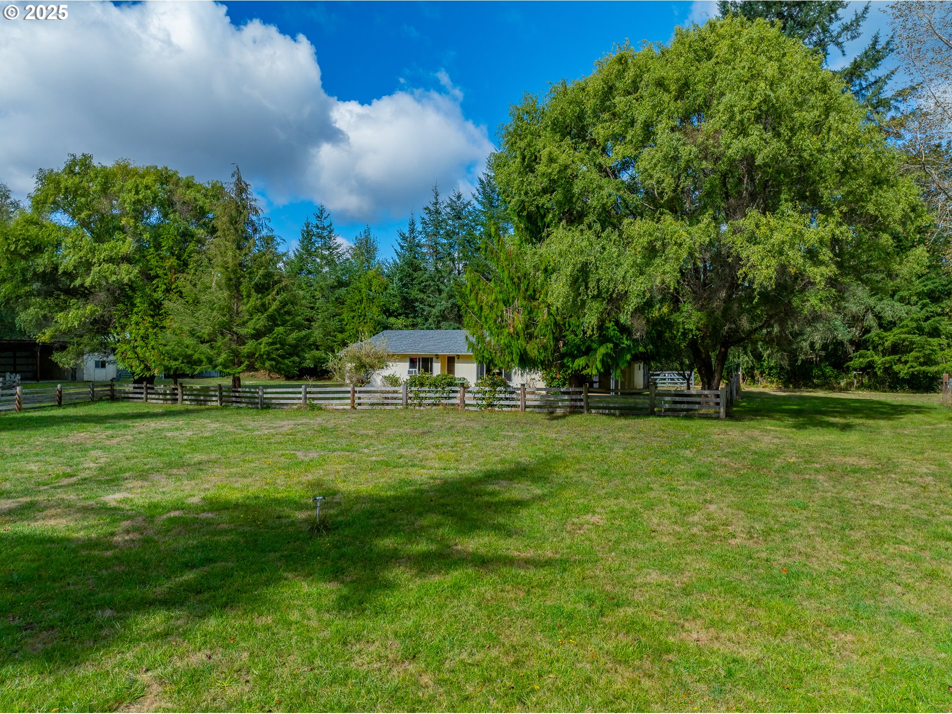 property viewer photo 40