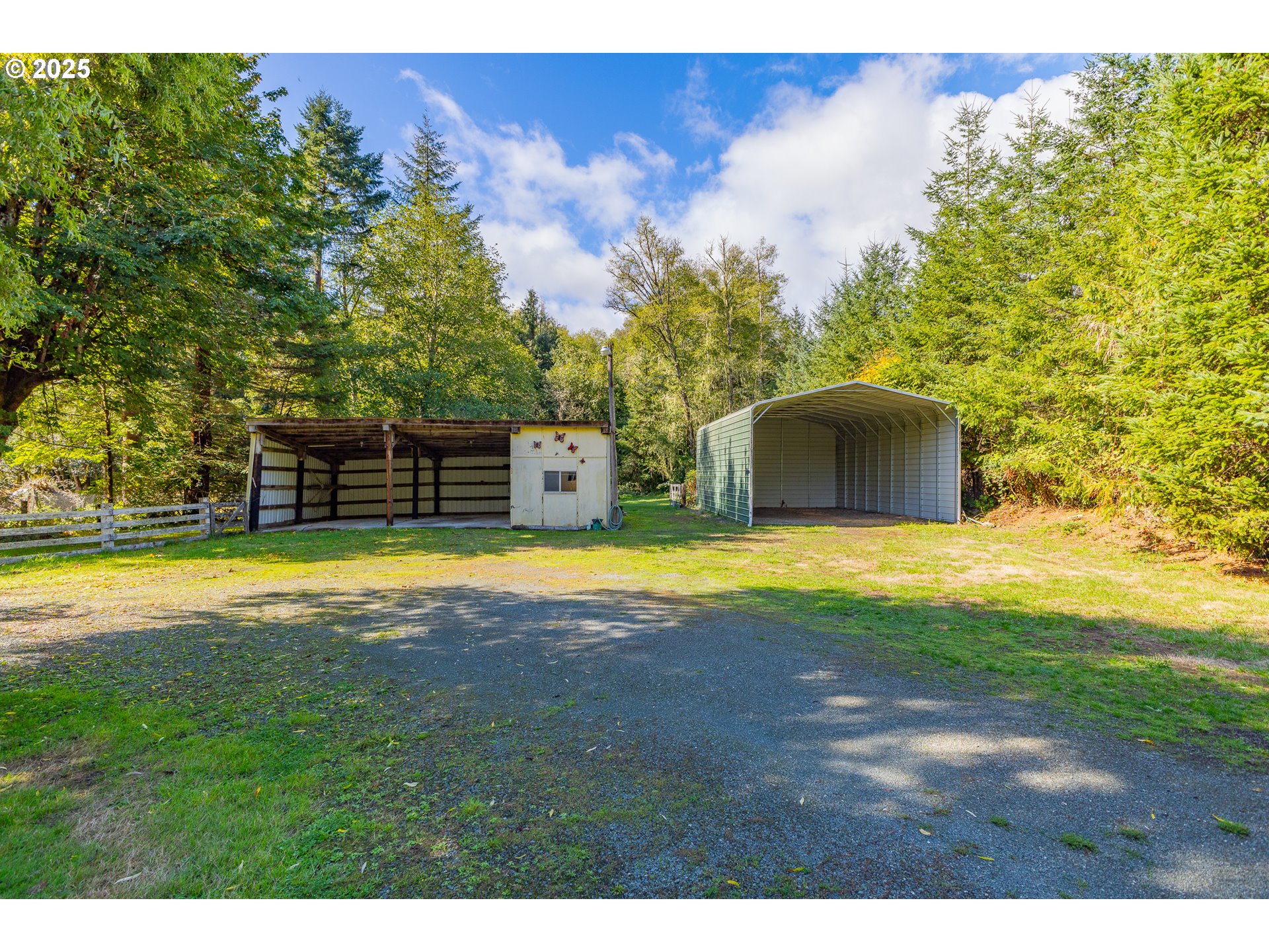 property viewer photo 6