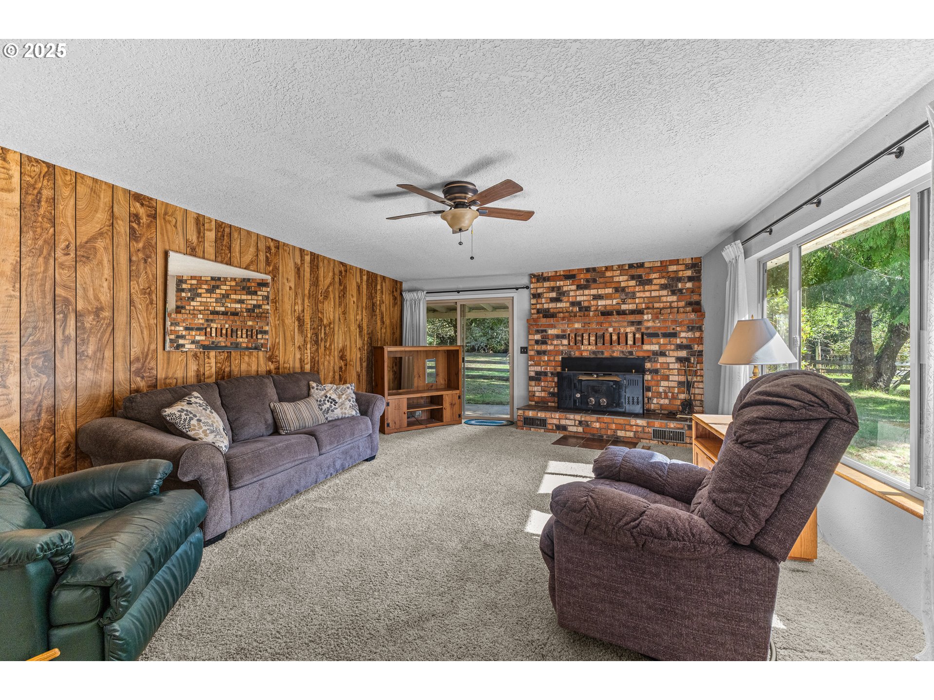 property viewer photo 9