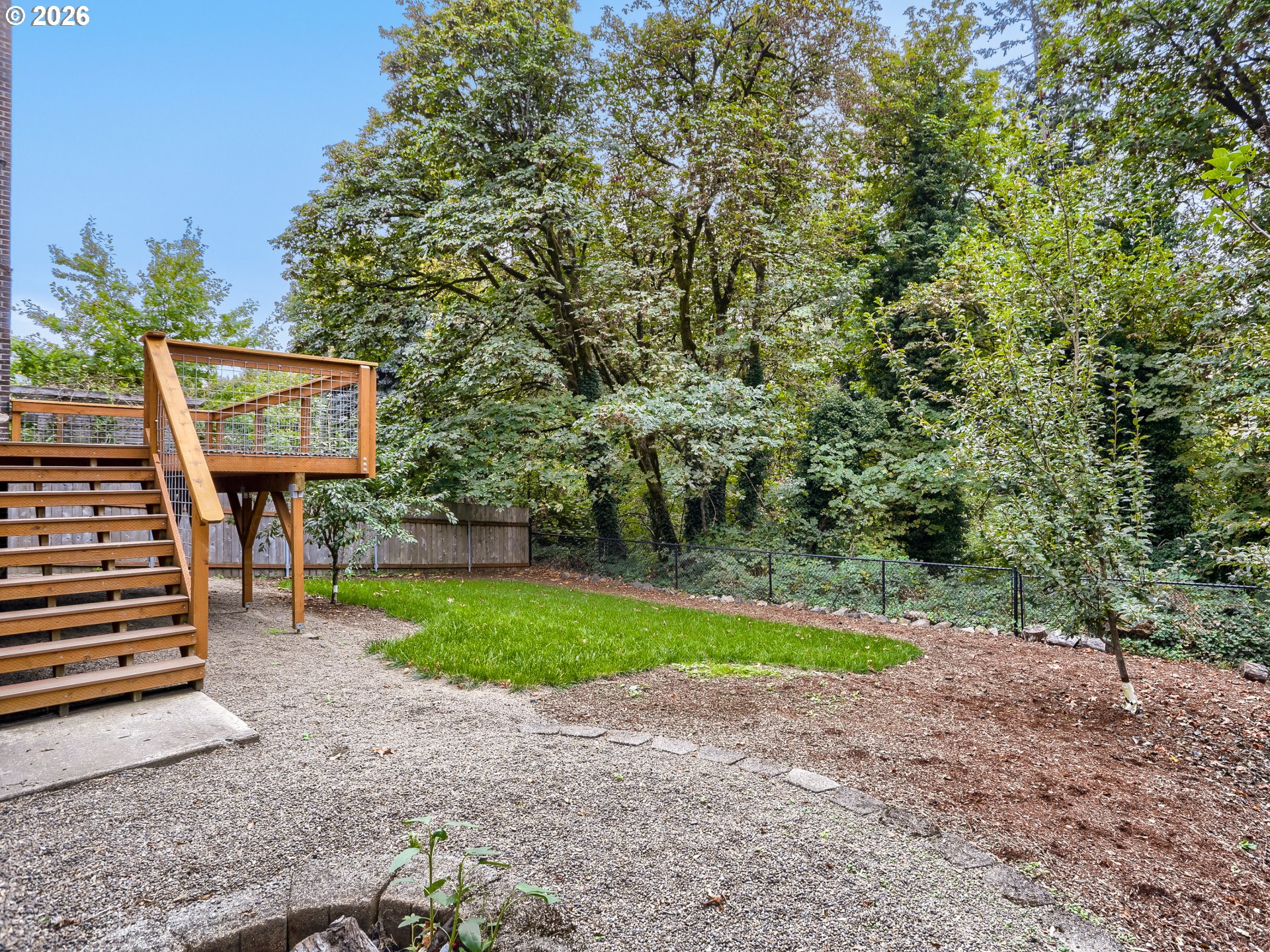 main property photo 23