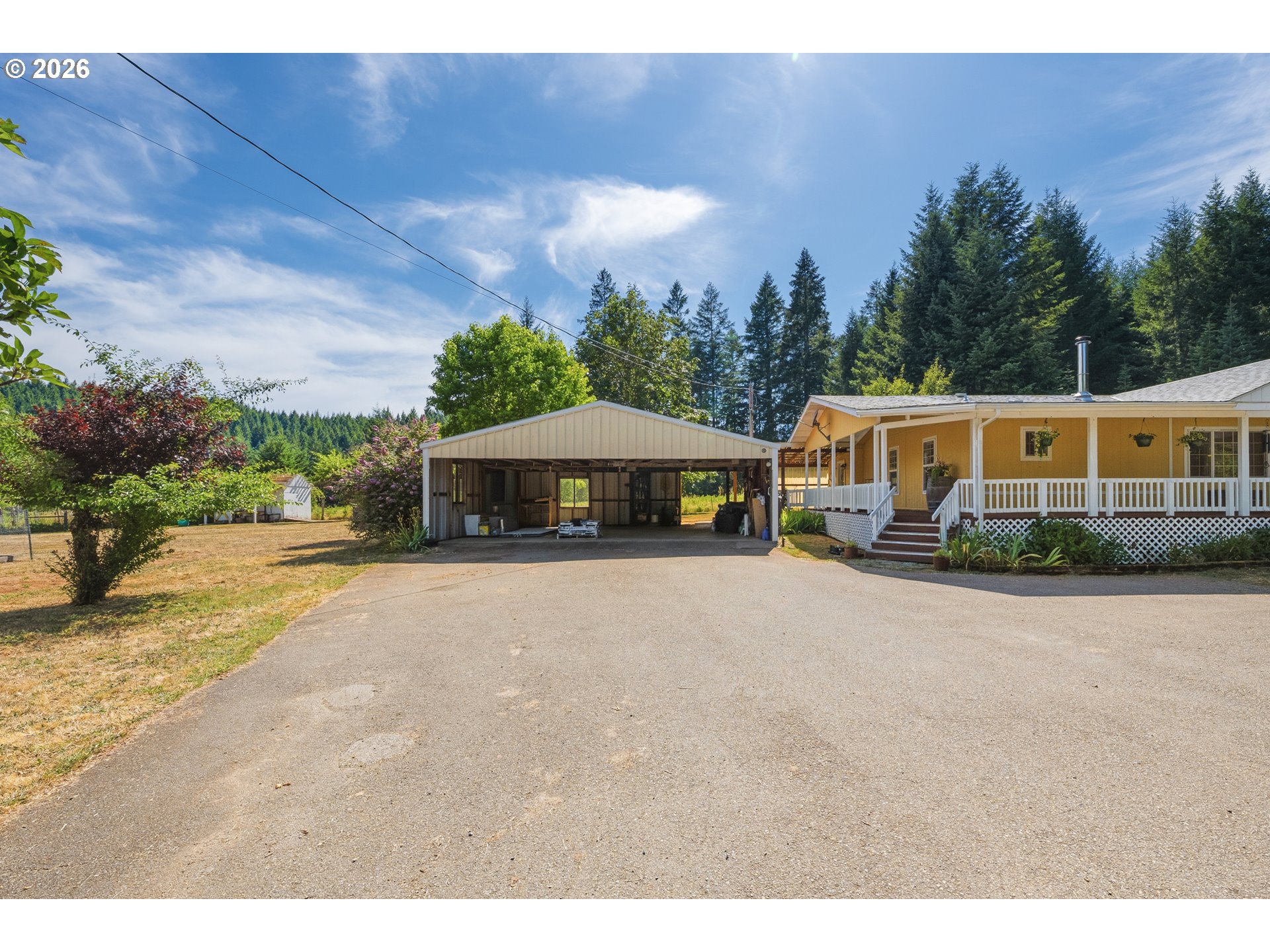 main property photo 28
