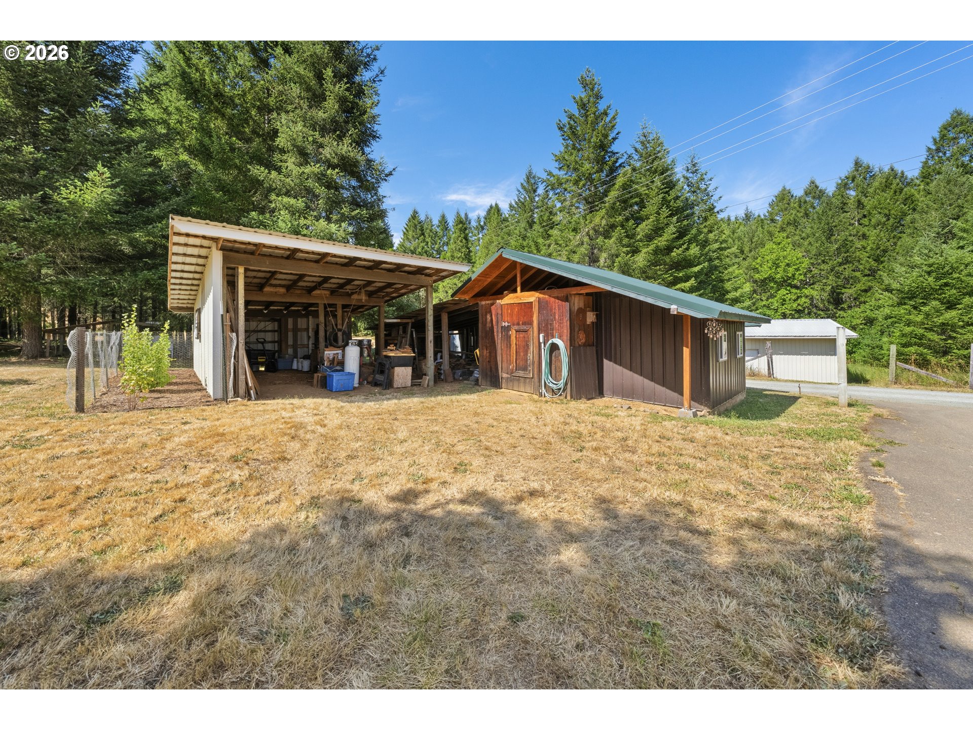 main property photo 30