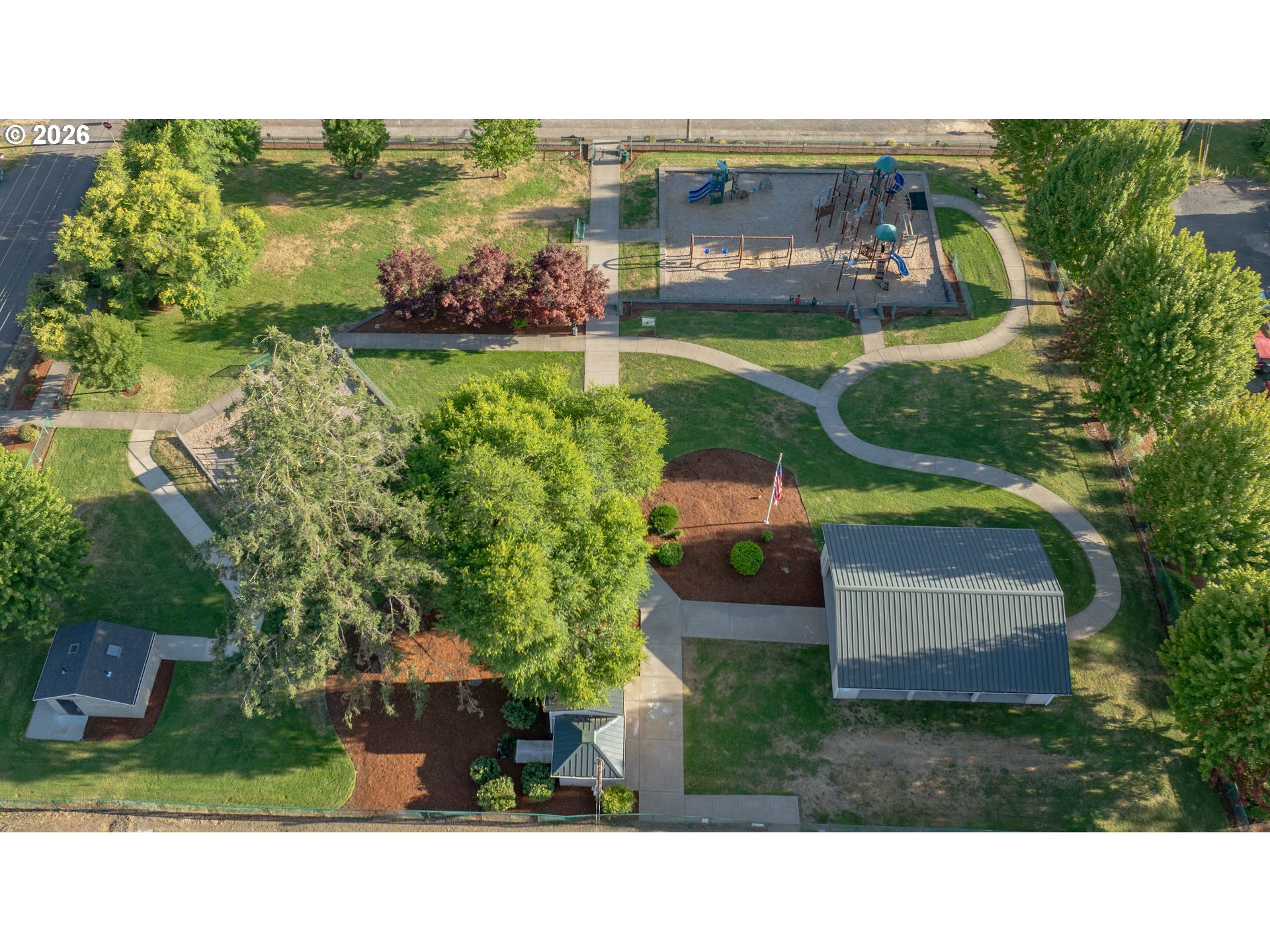 main property photo 43
