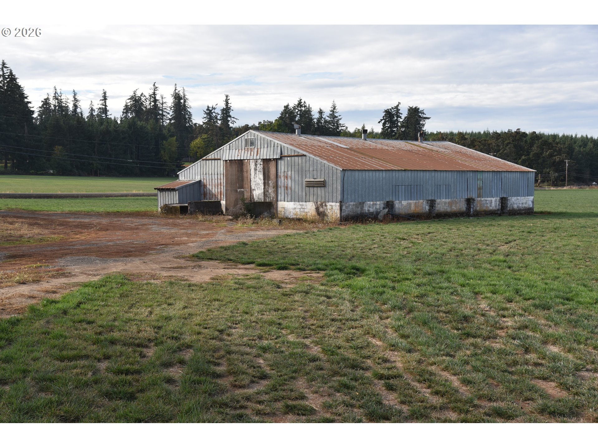 main property photo 2