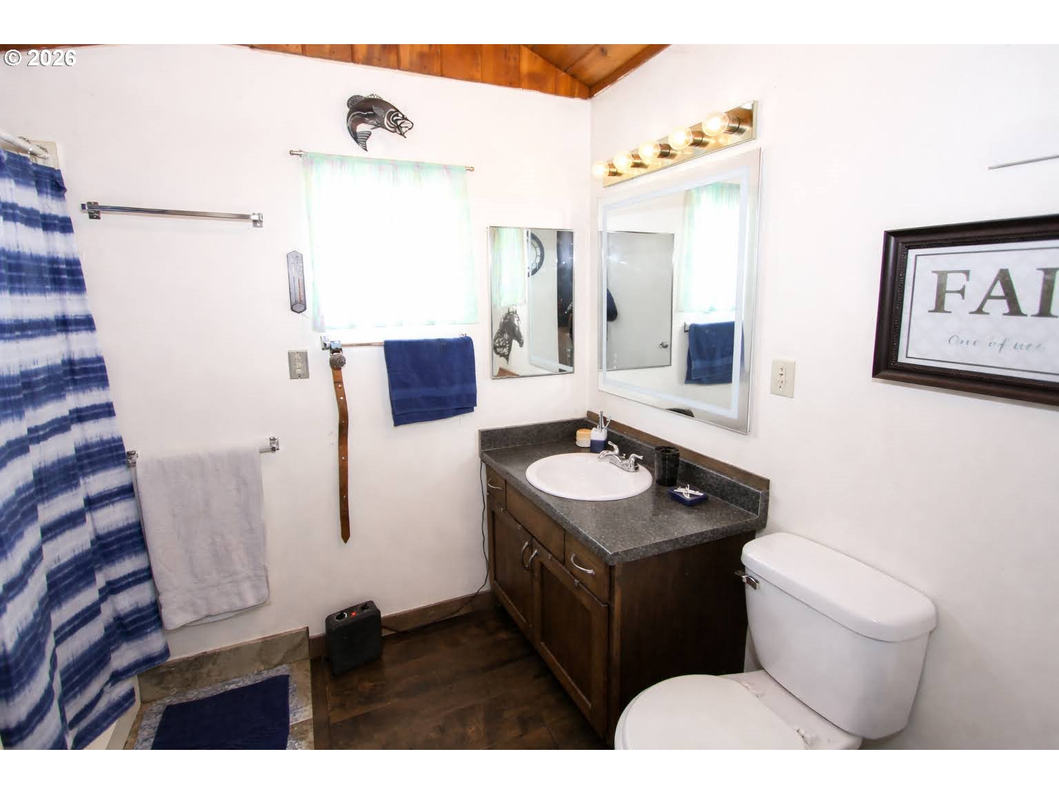 property viewer photo 4