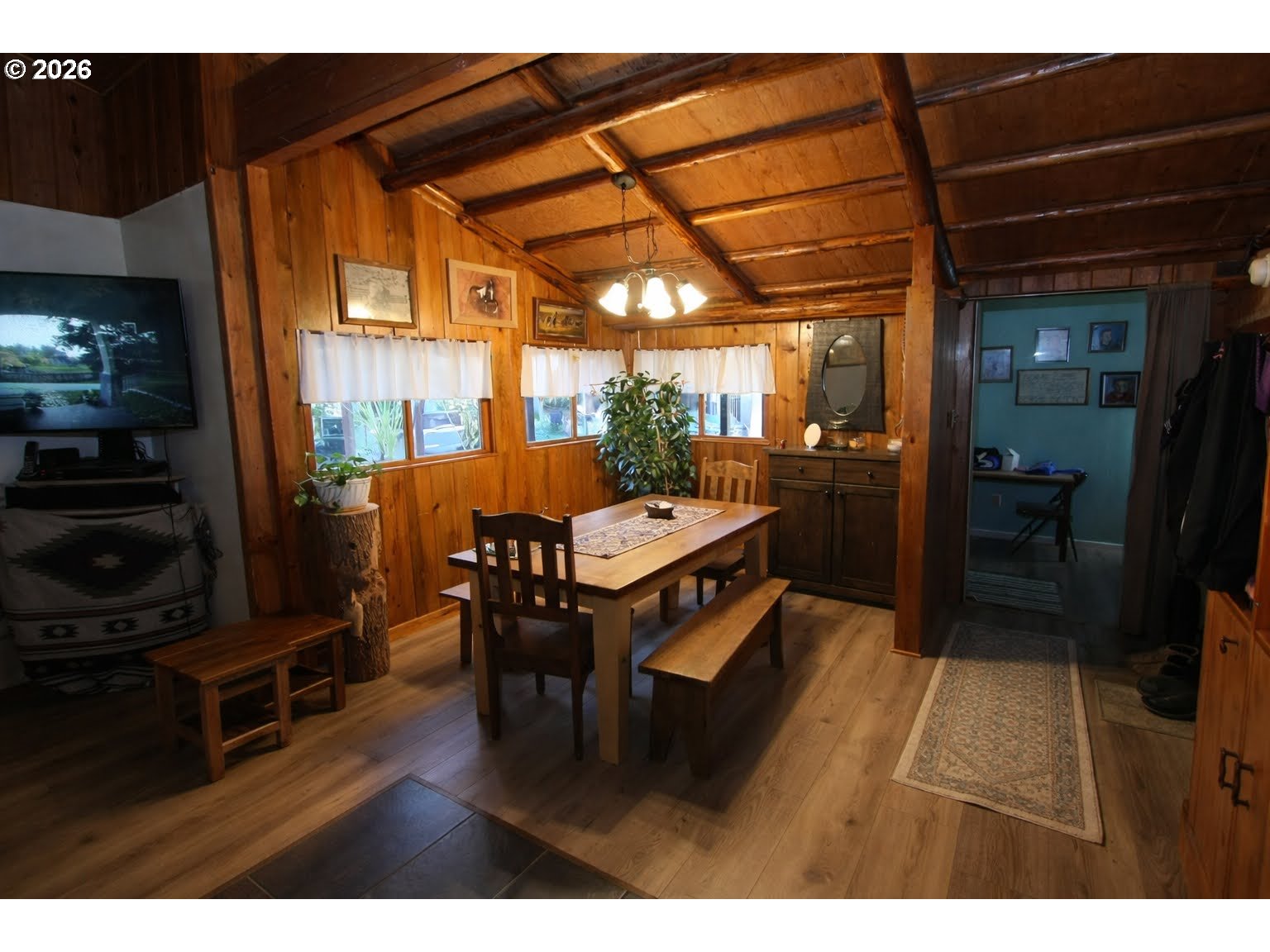 property viewer photo 6