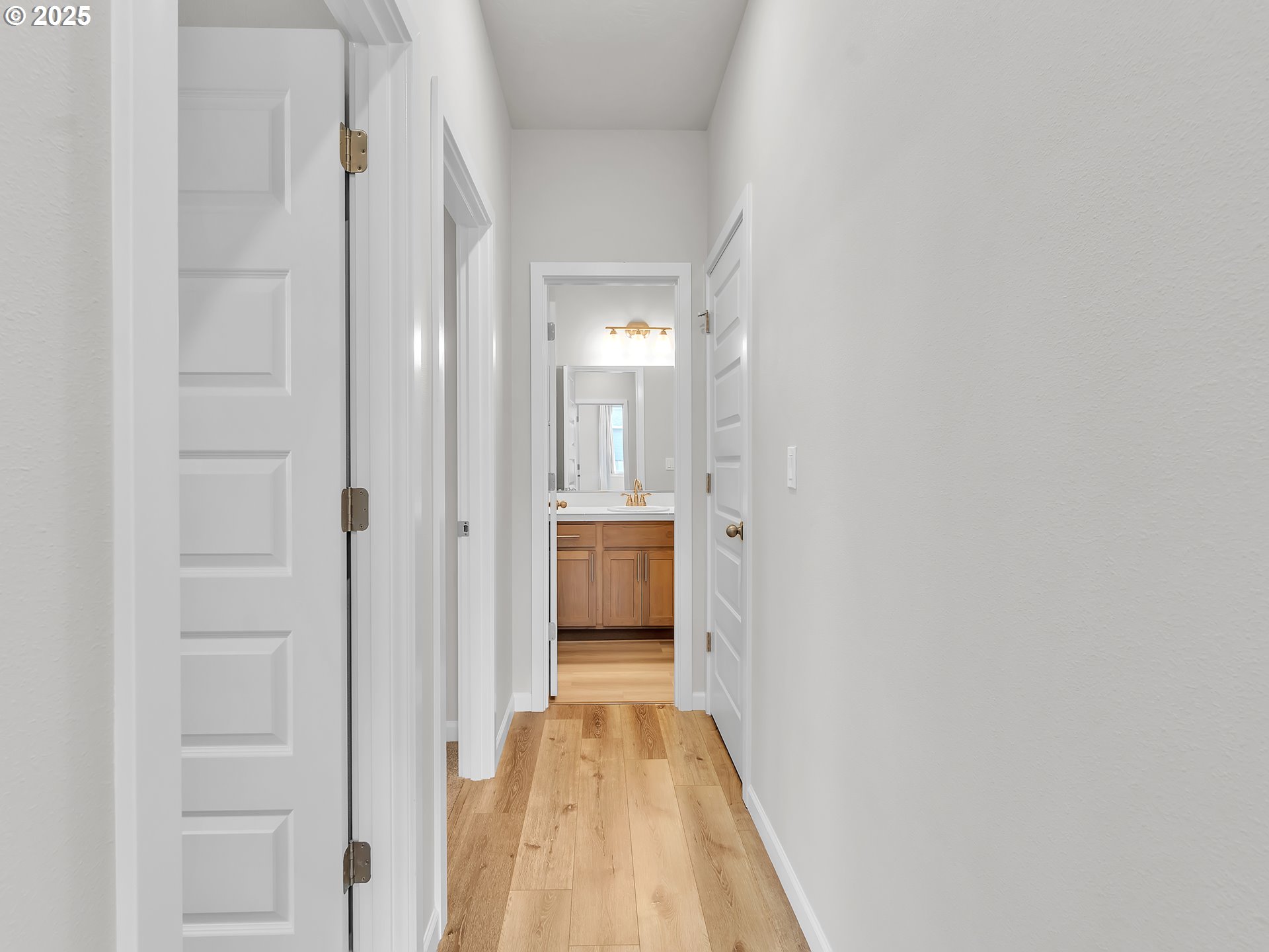 property viewer photo 13