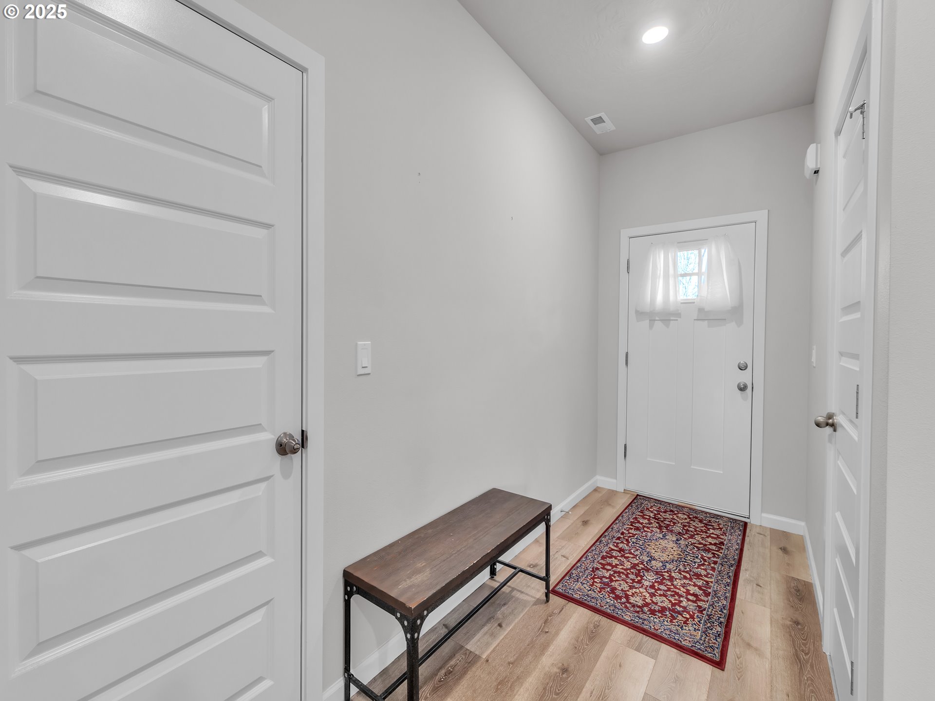 property viewer photo 2