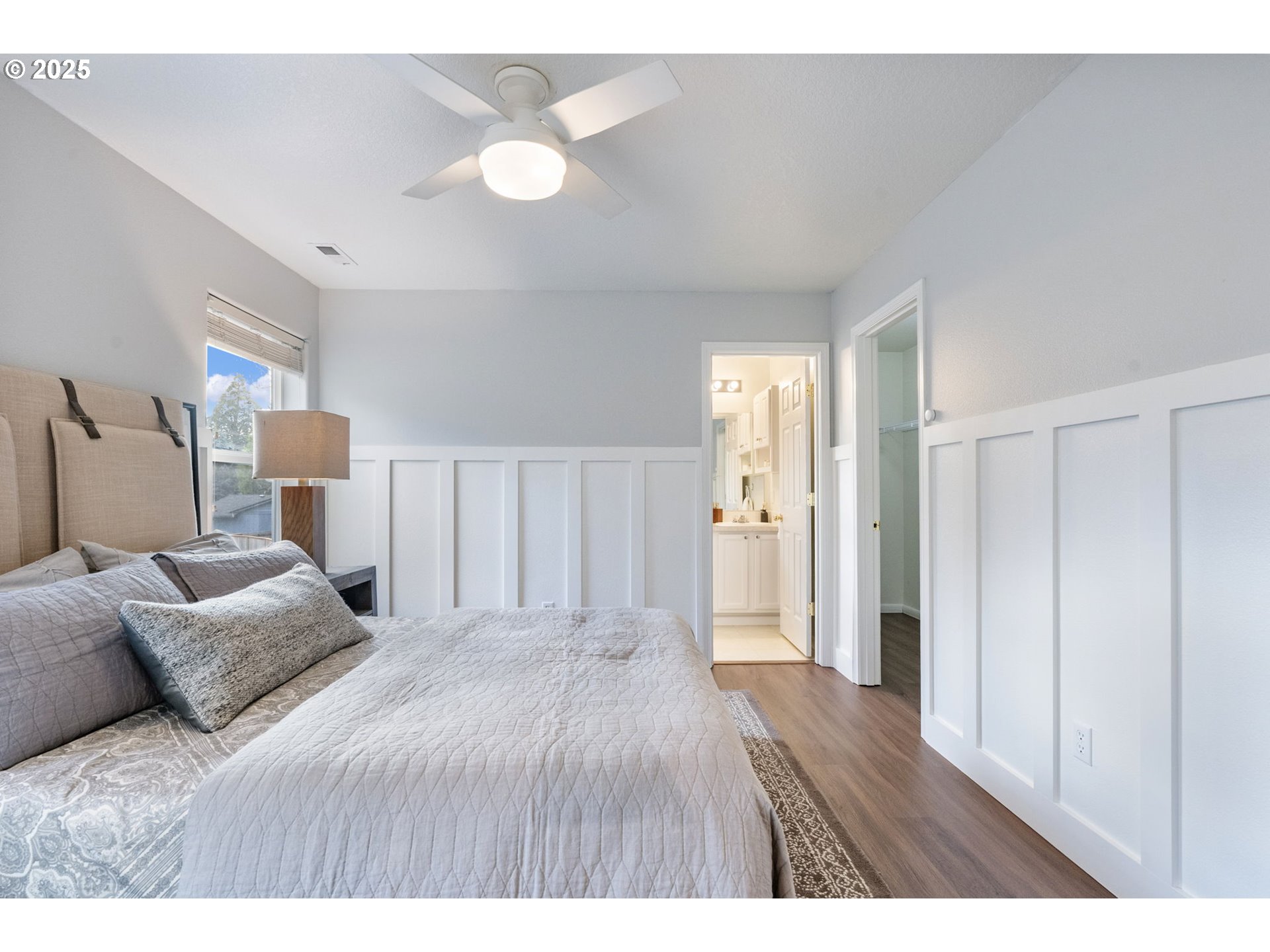property viewer photo 14