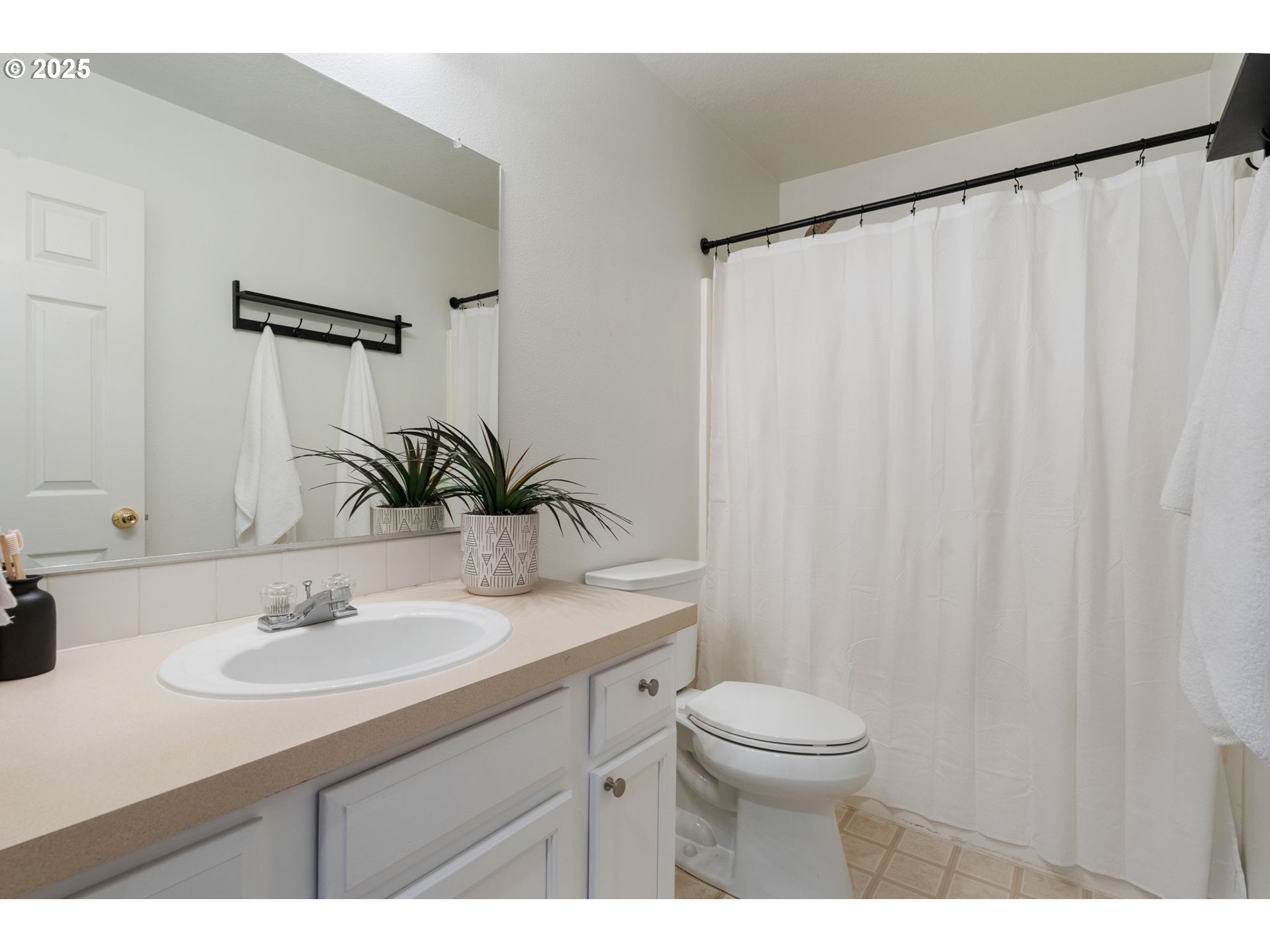 property viewer photo 19