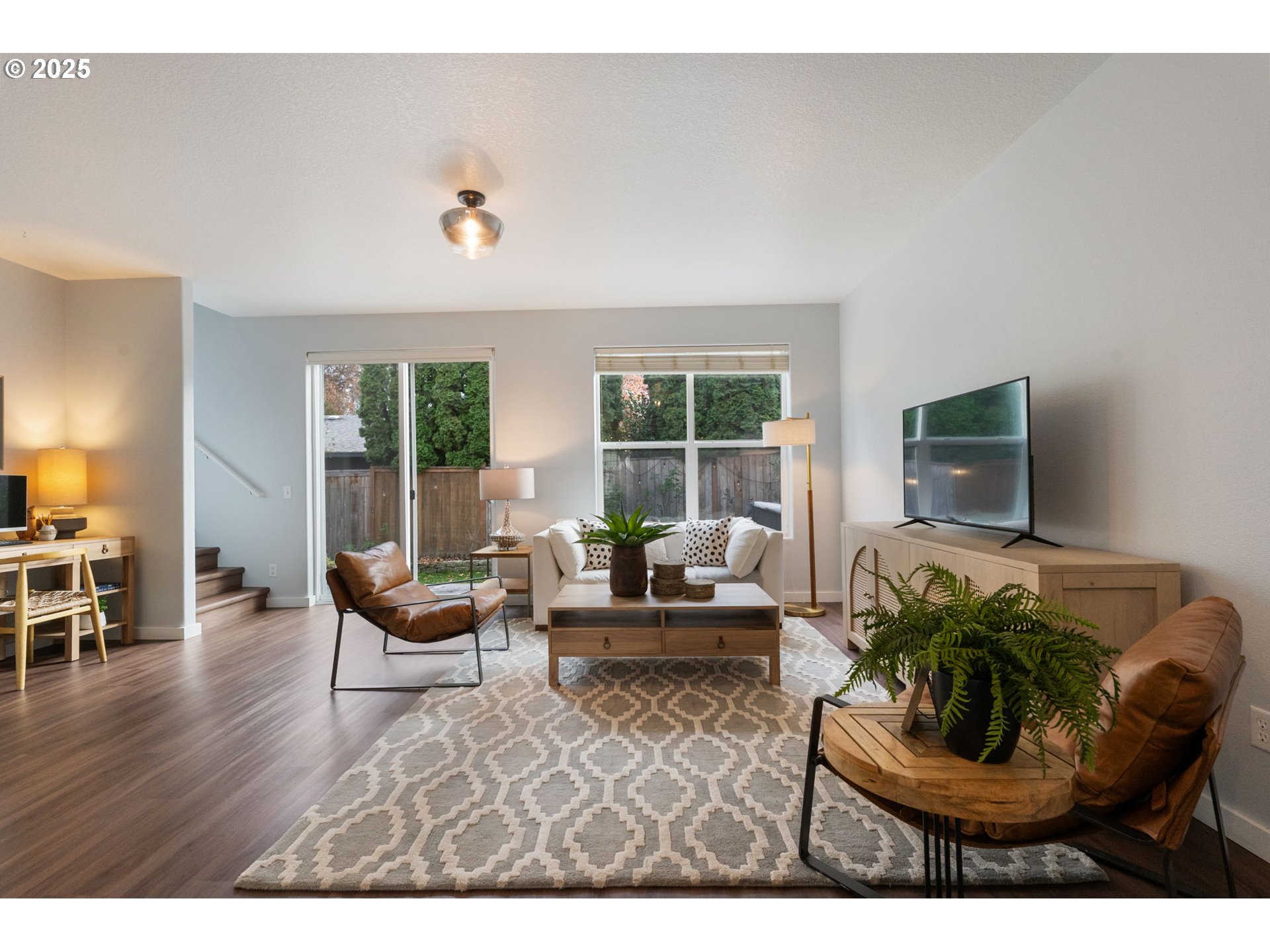 property viewer photo 4
