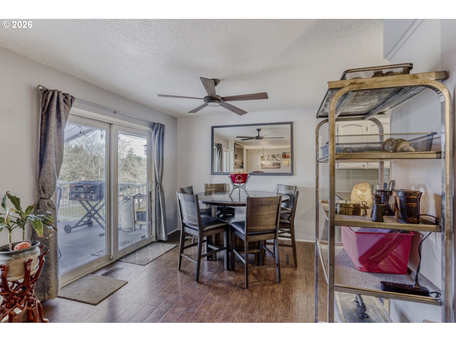 property viewer photo 11