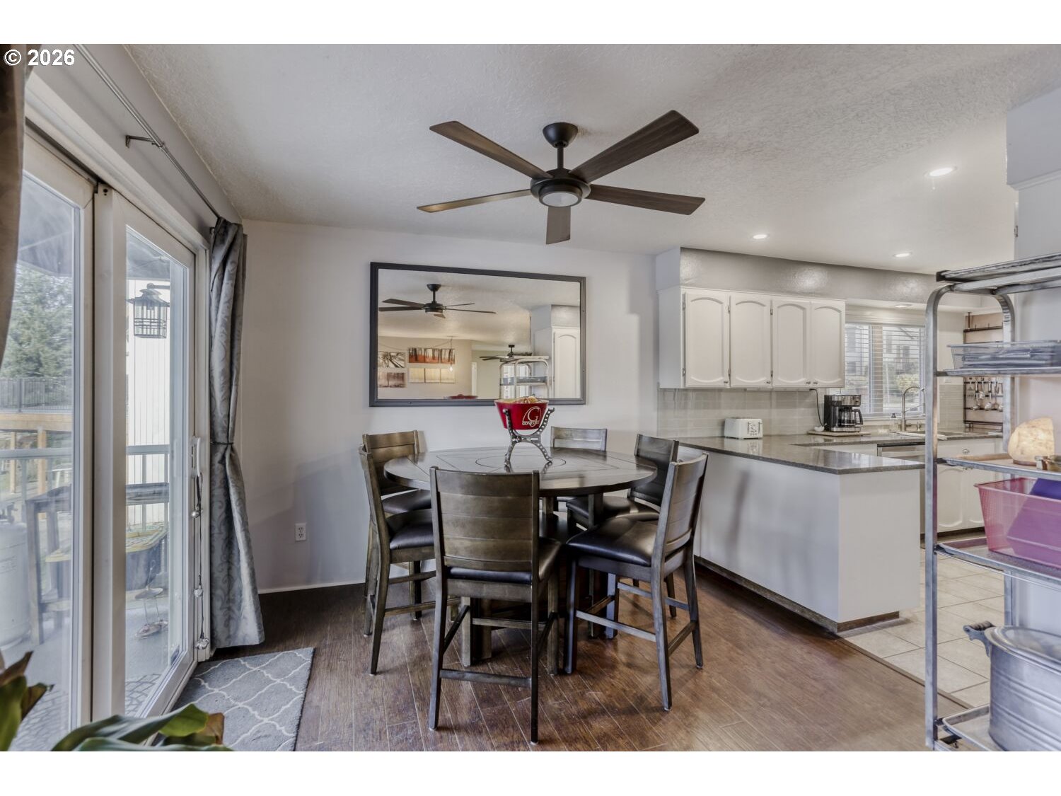 property viewer photo 12
