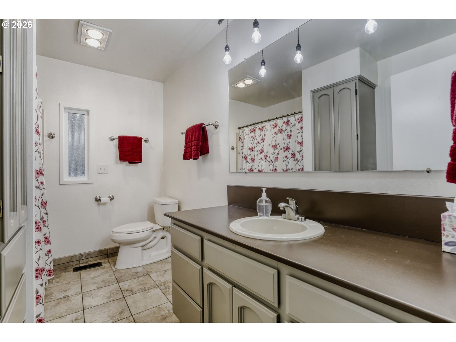 property viewer photo 25