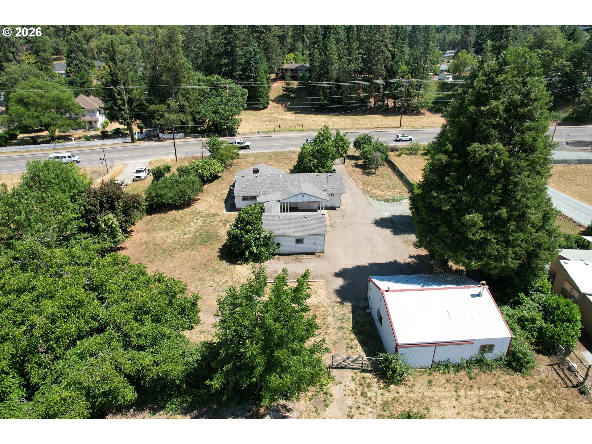 main property photo 22