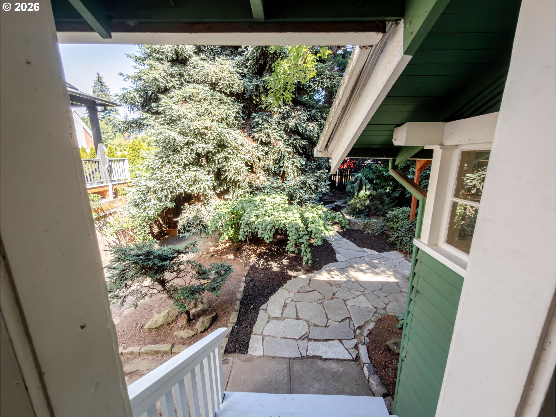 main property photo 33