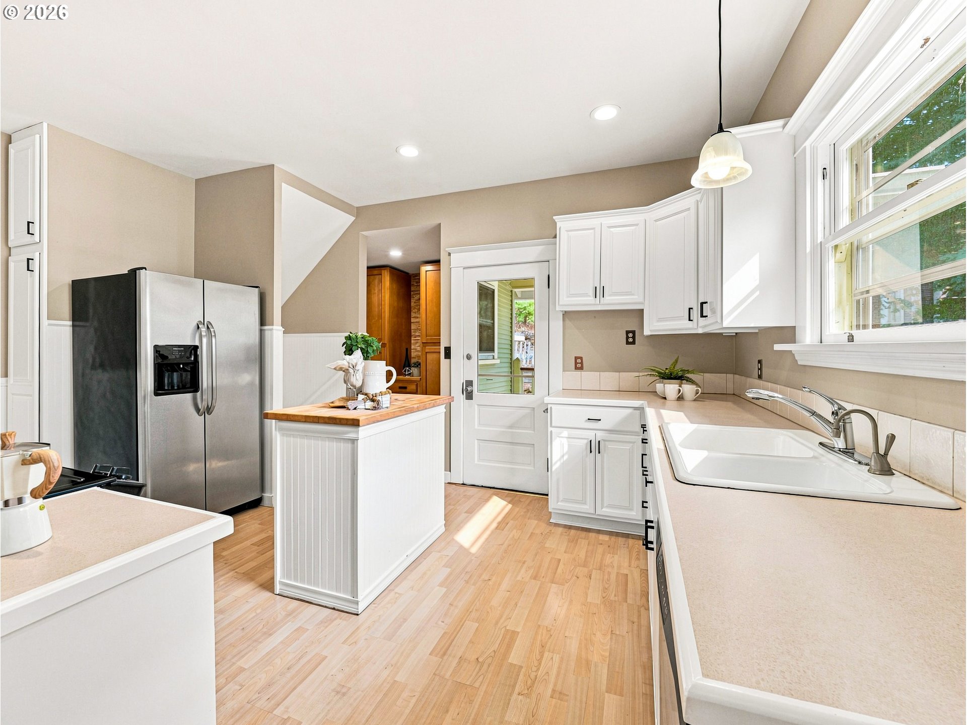 main property photo 19
