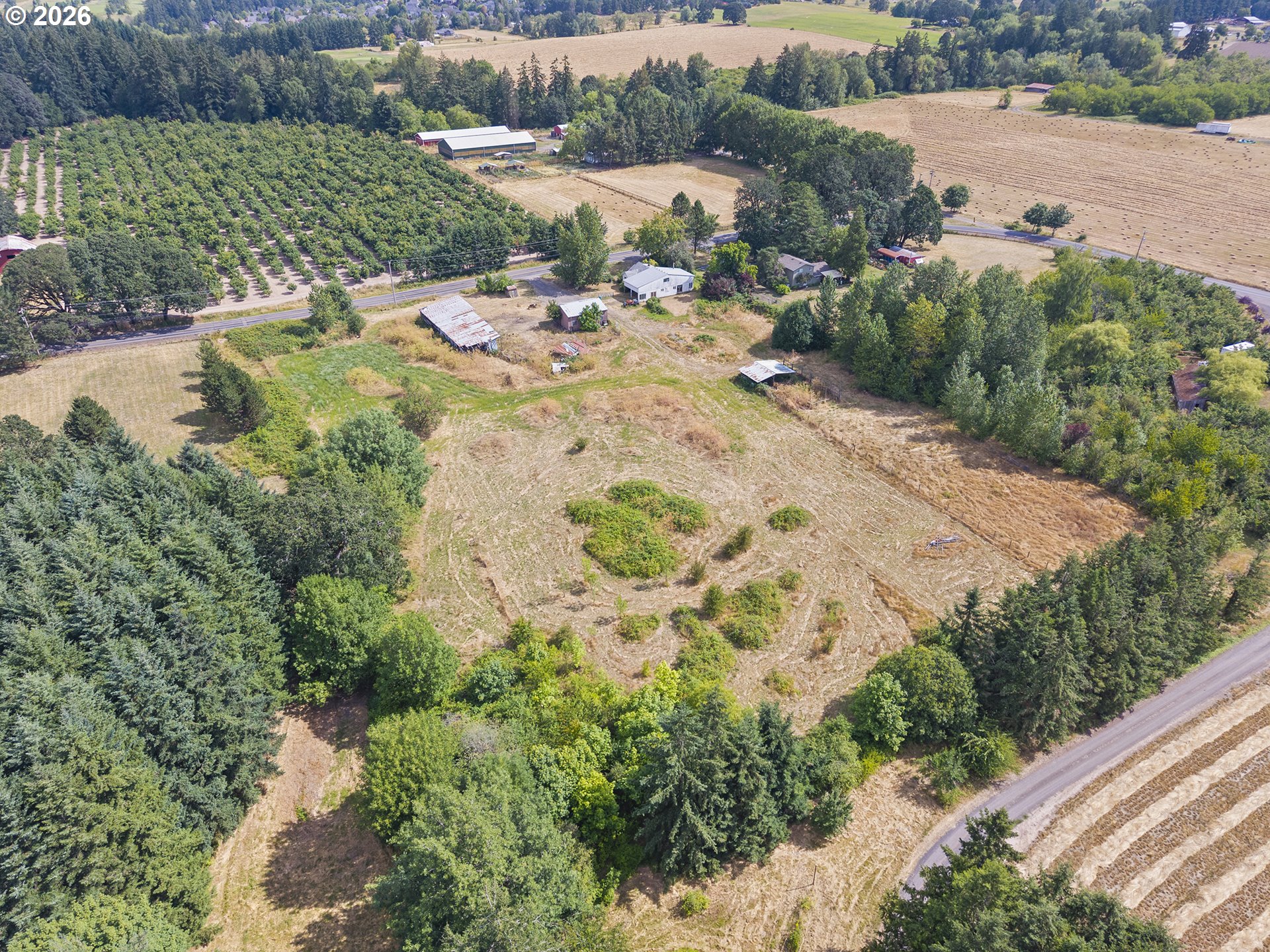 main property photo 20