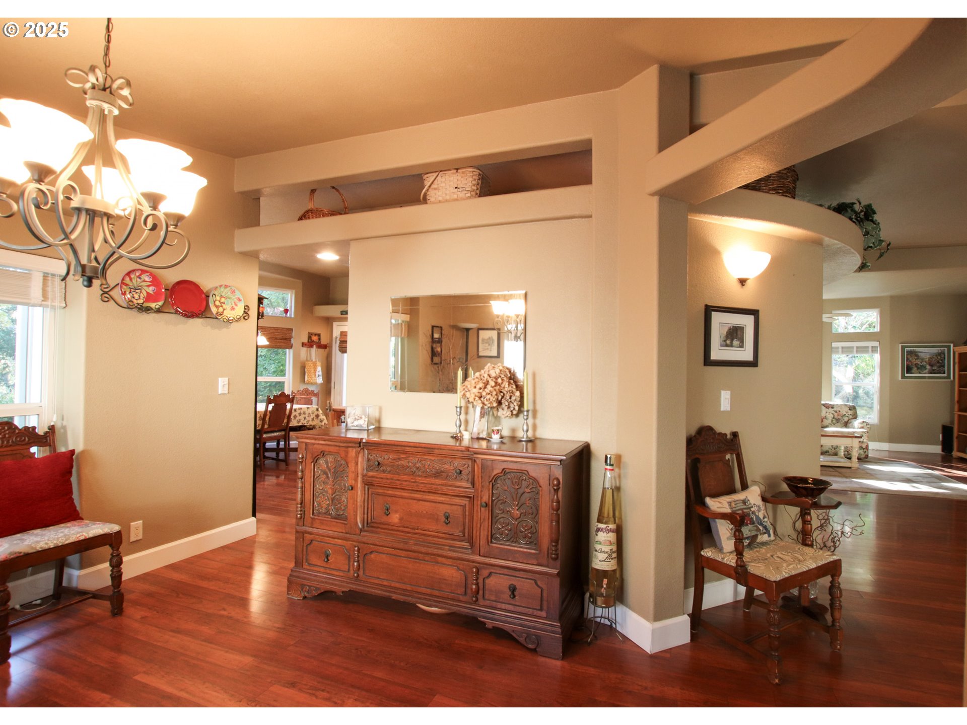 property viewer photo 10
