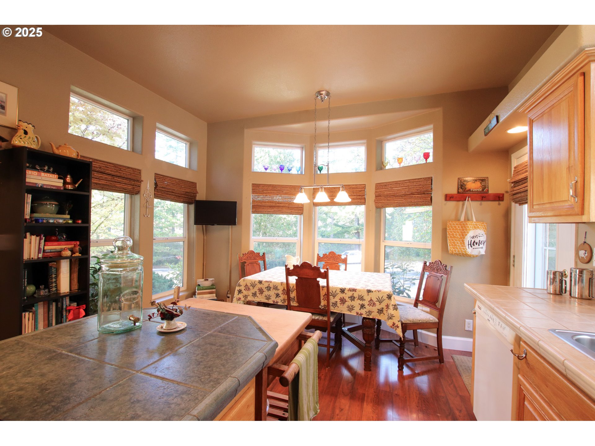 property viewer photo 18