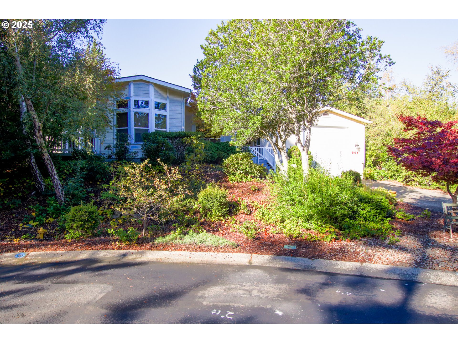 property viewer photo 2