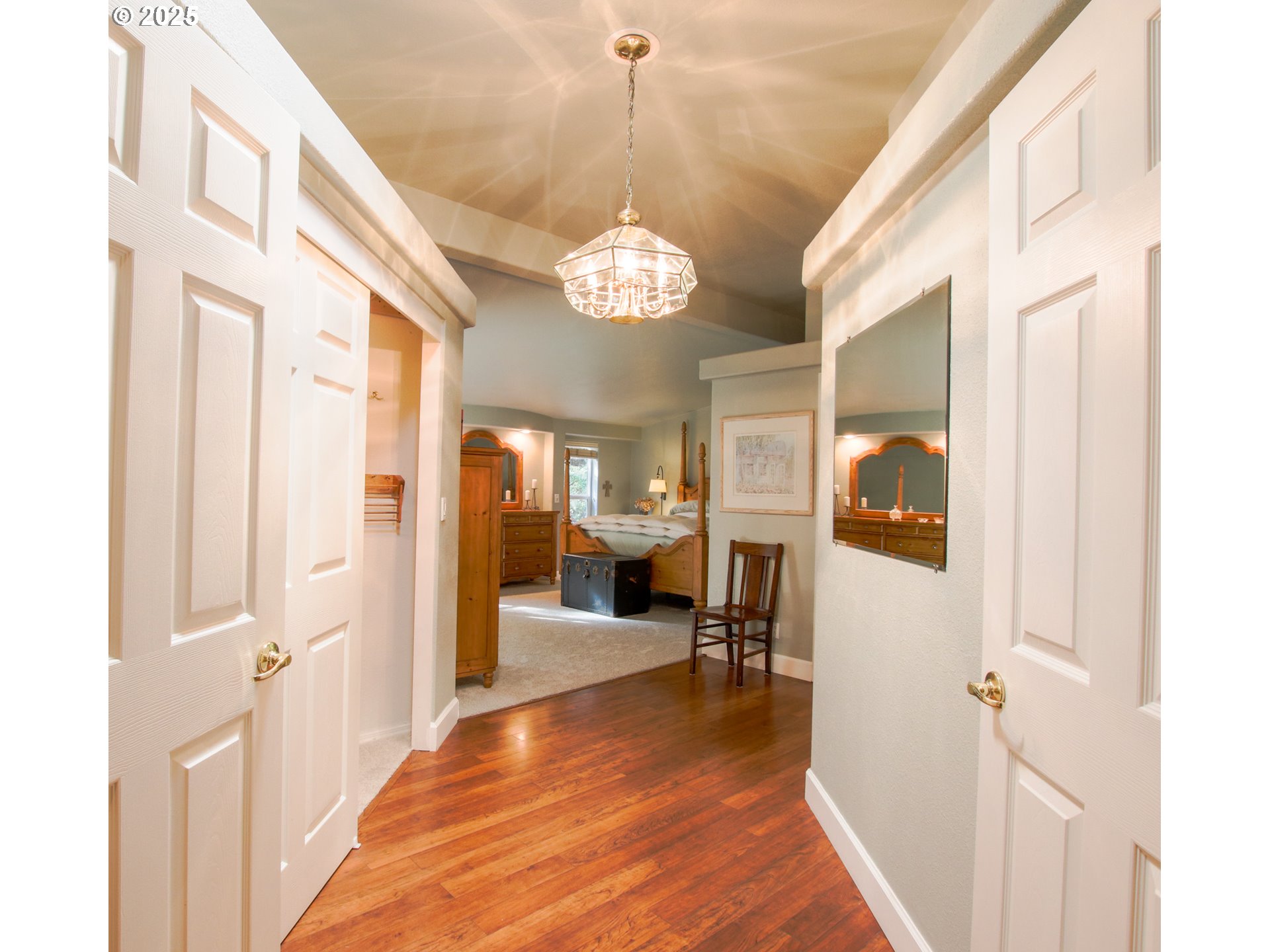 property viewer photo 23