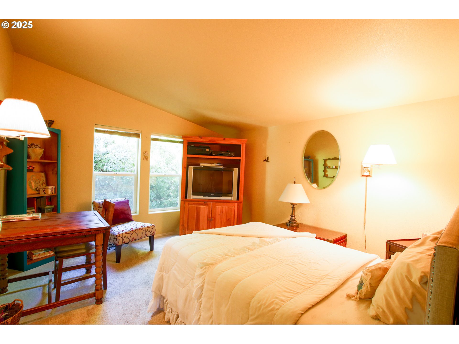 property viewer photo 36