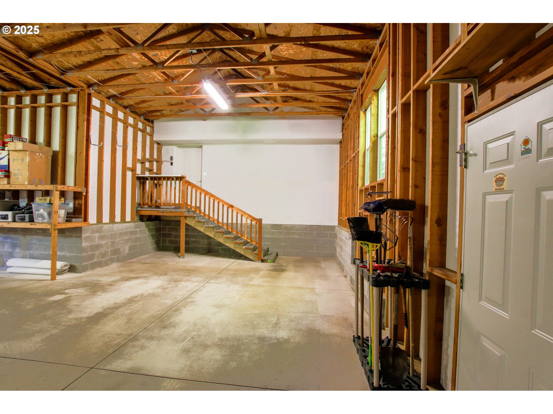 property viewer photo 40