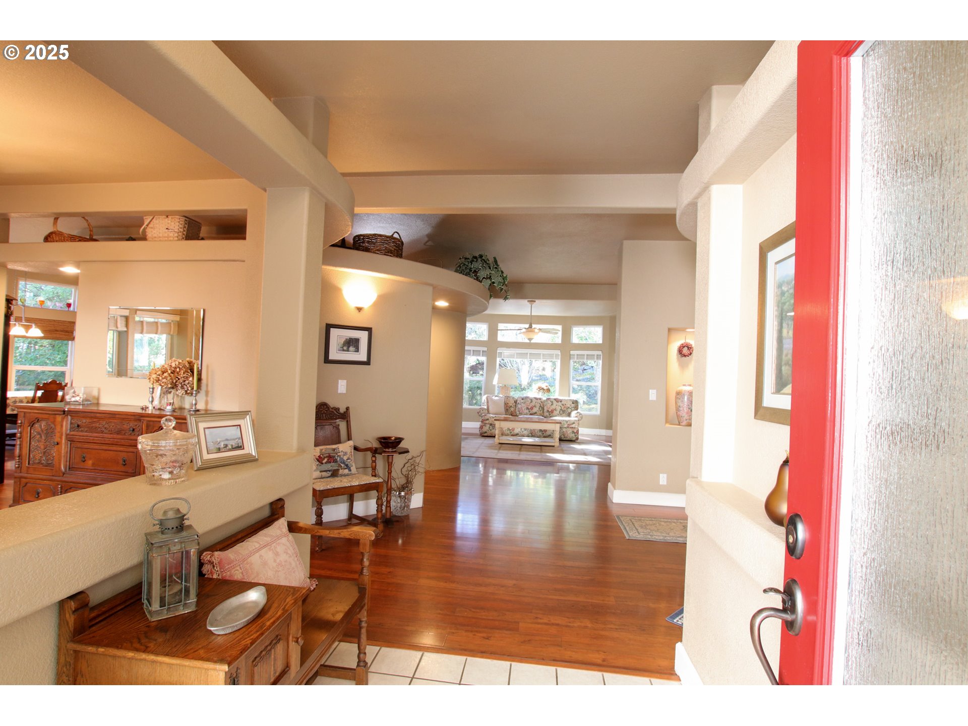 property viewer photo 6