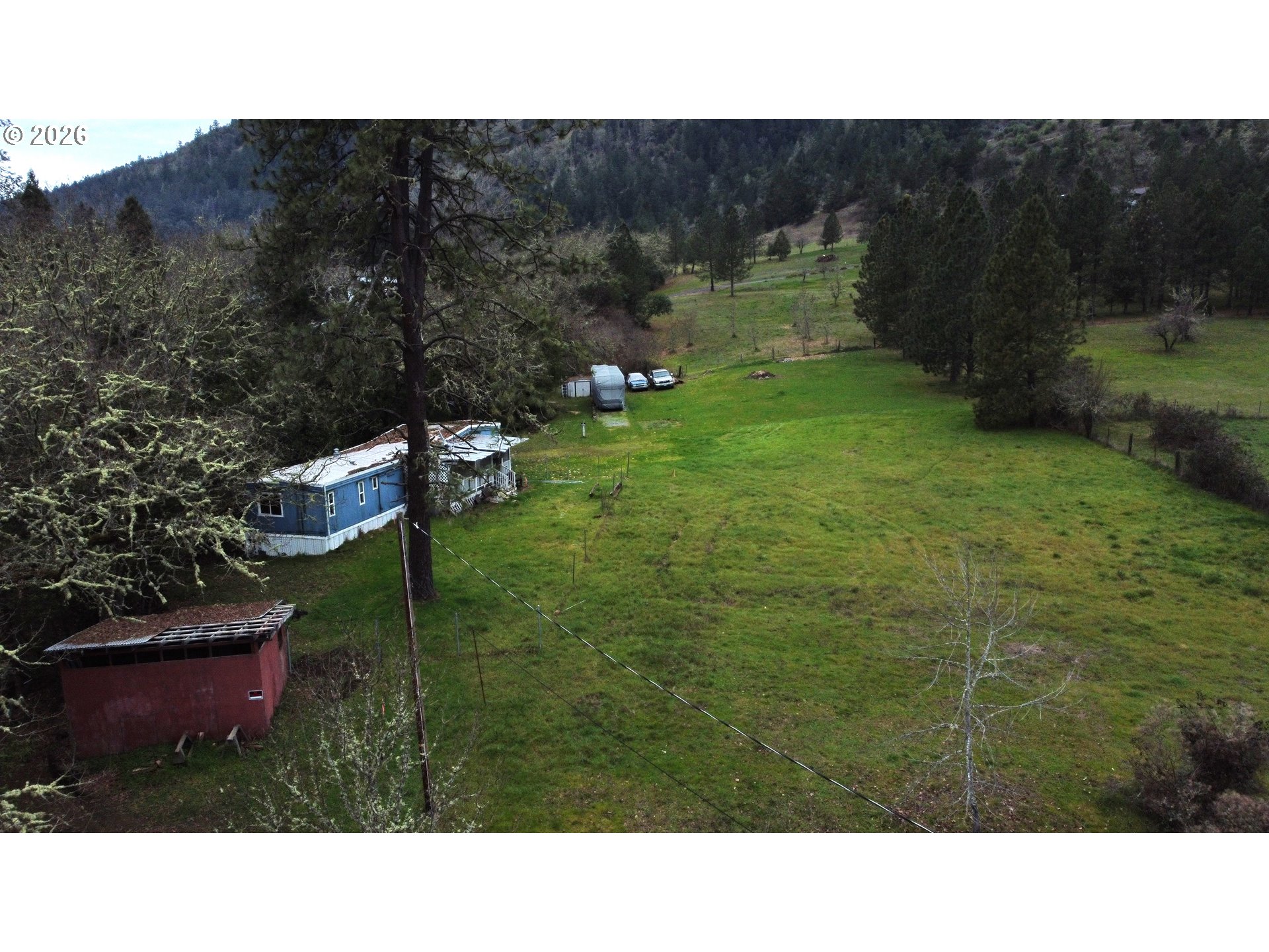 main property photo 11